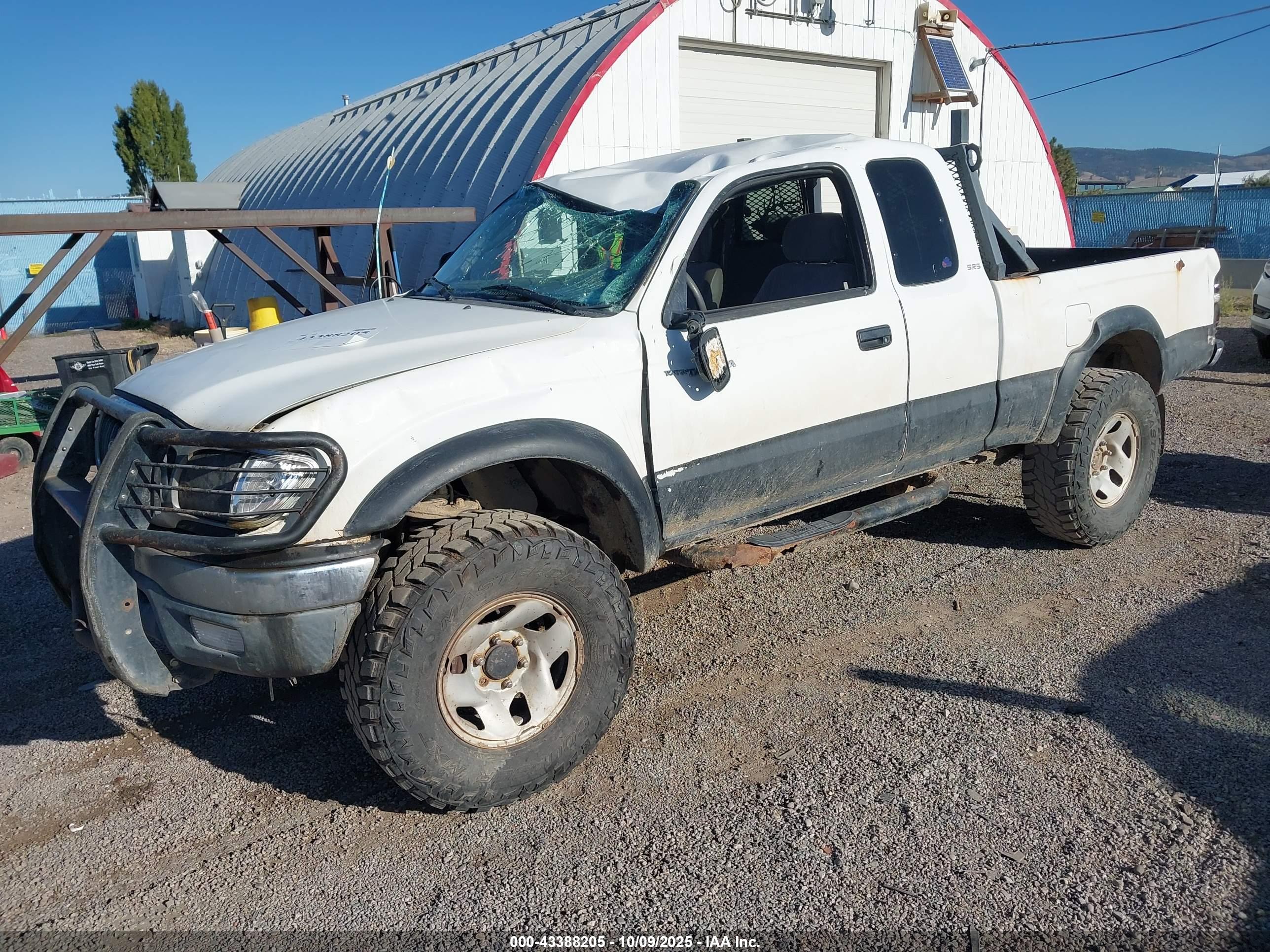 TOYOTA TACOMA image 2