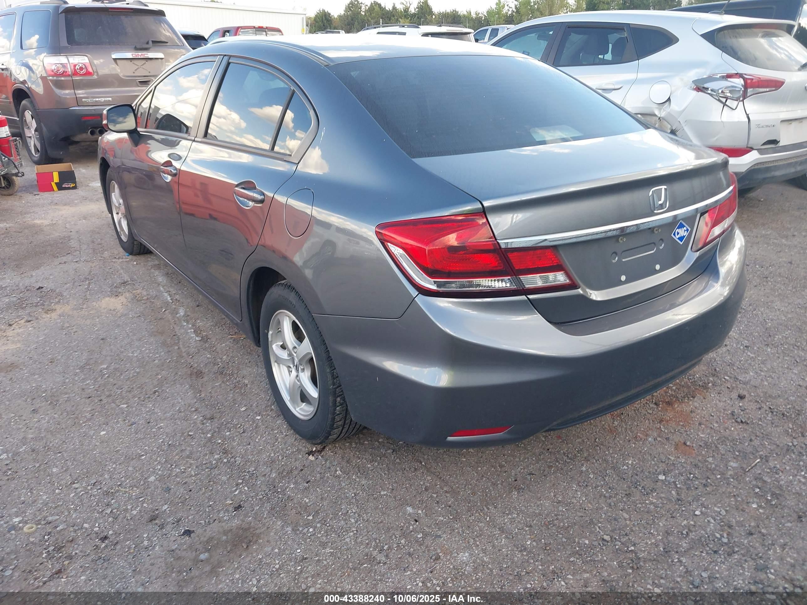 HONDA CIVIC image 3