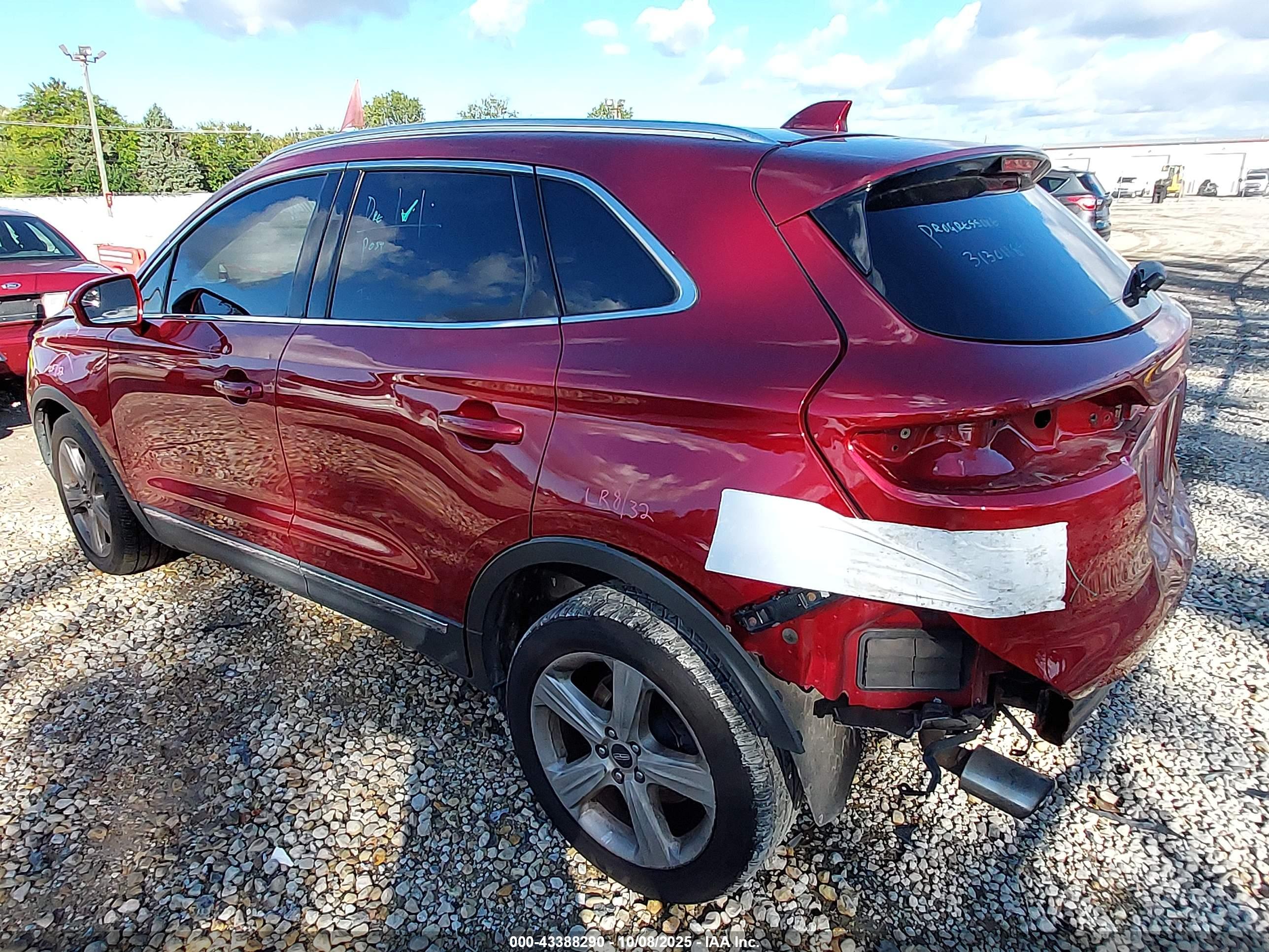 LINCOLN MKC image 3