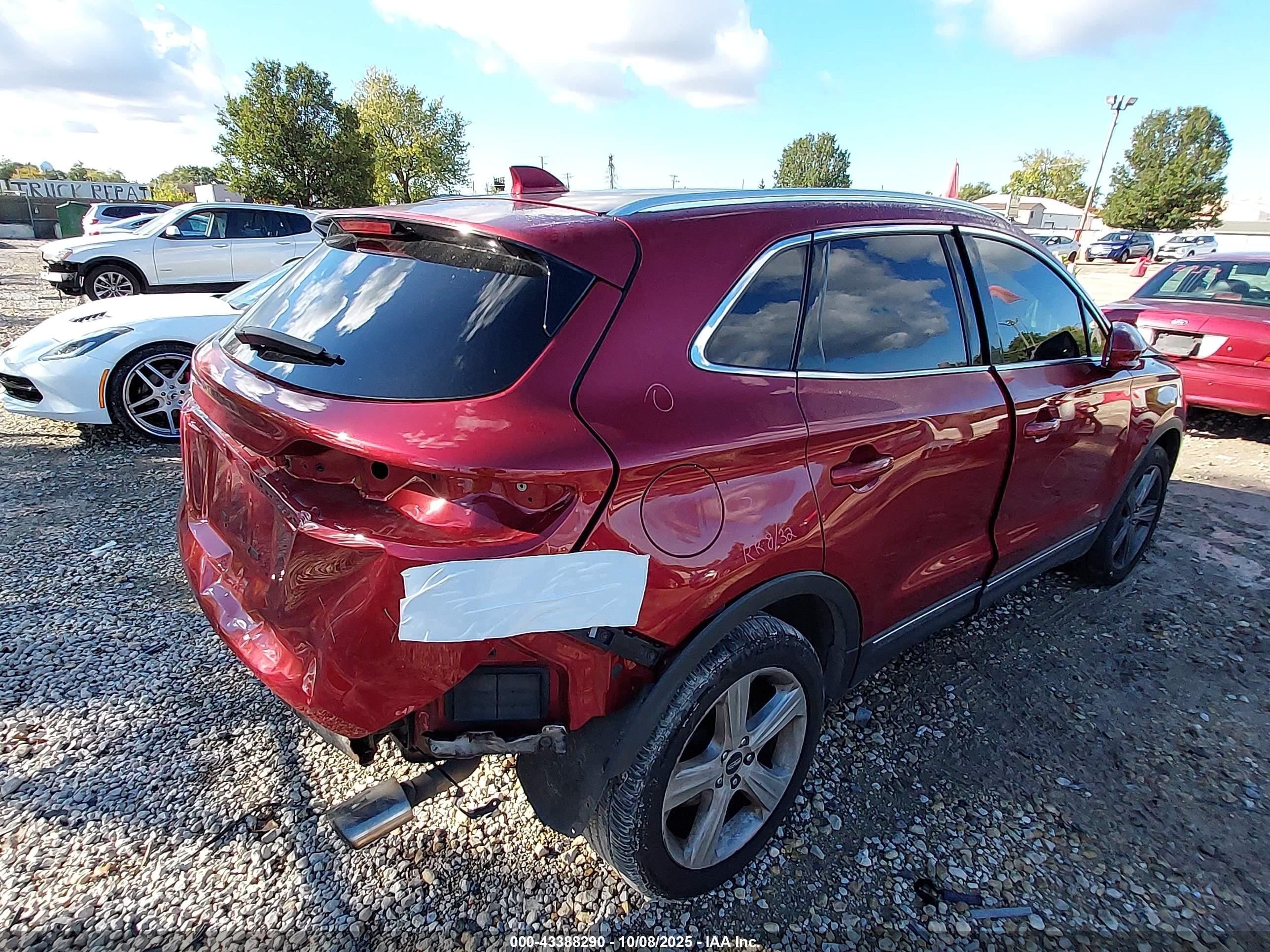 LINCOLN MKC image 4