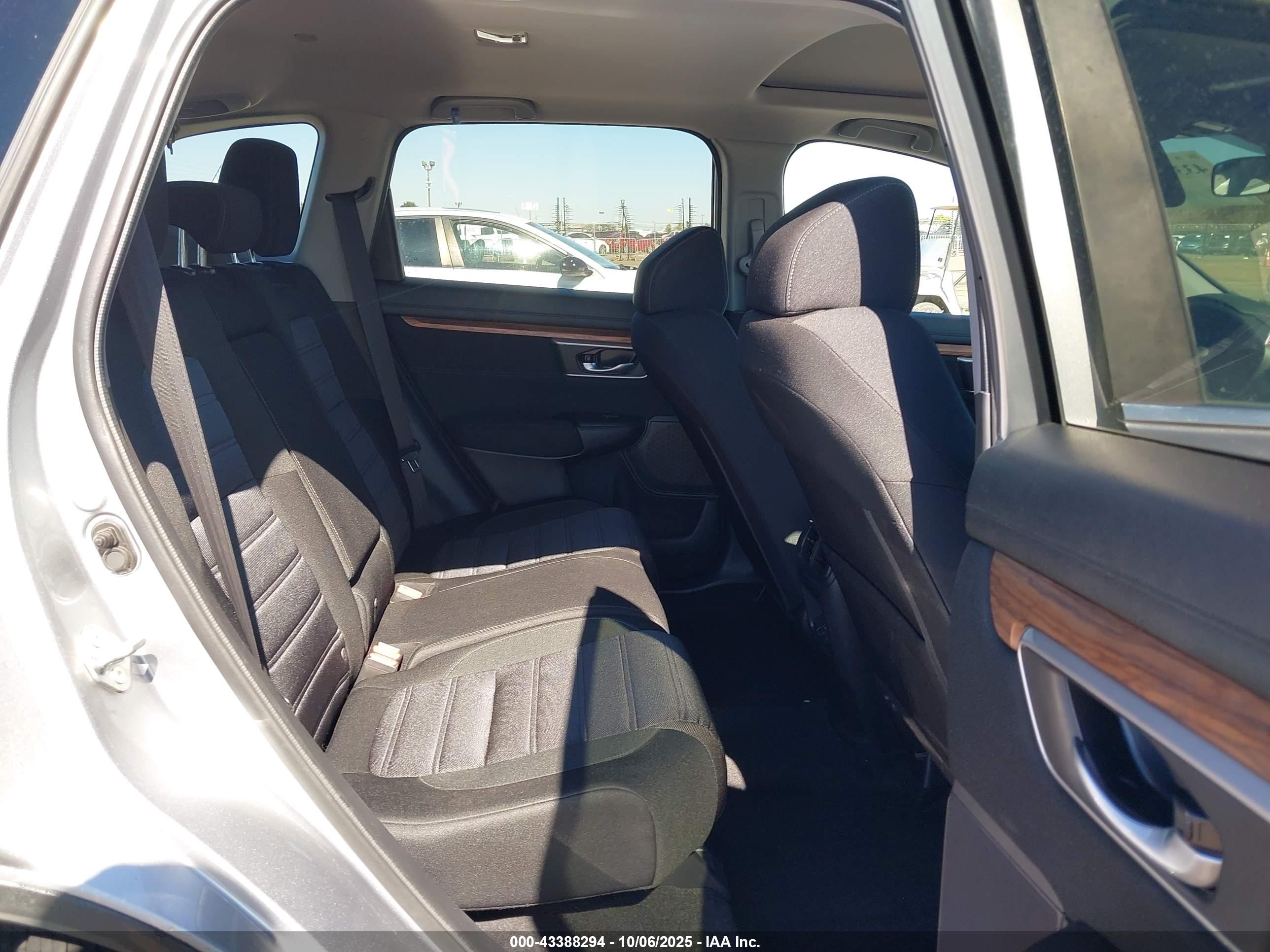 HONDA CR-V image 8