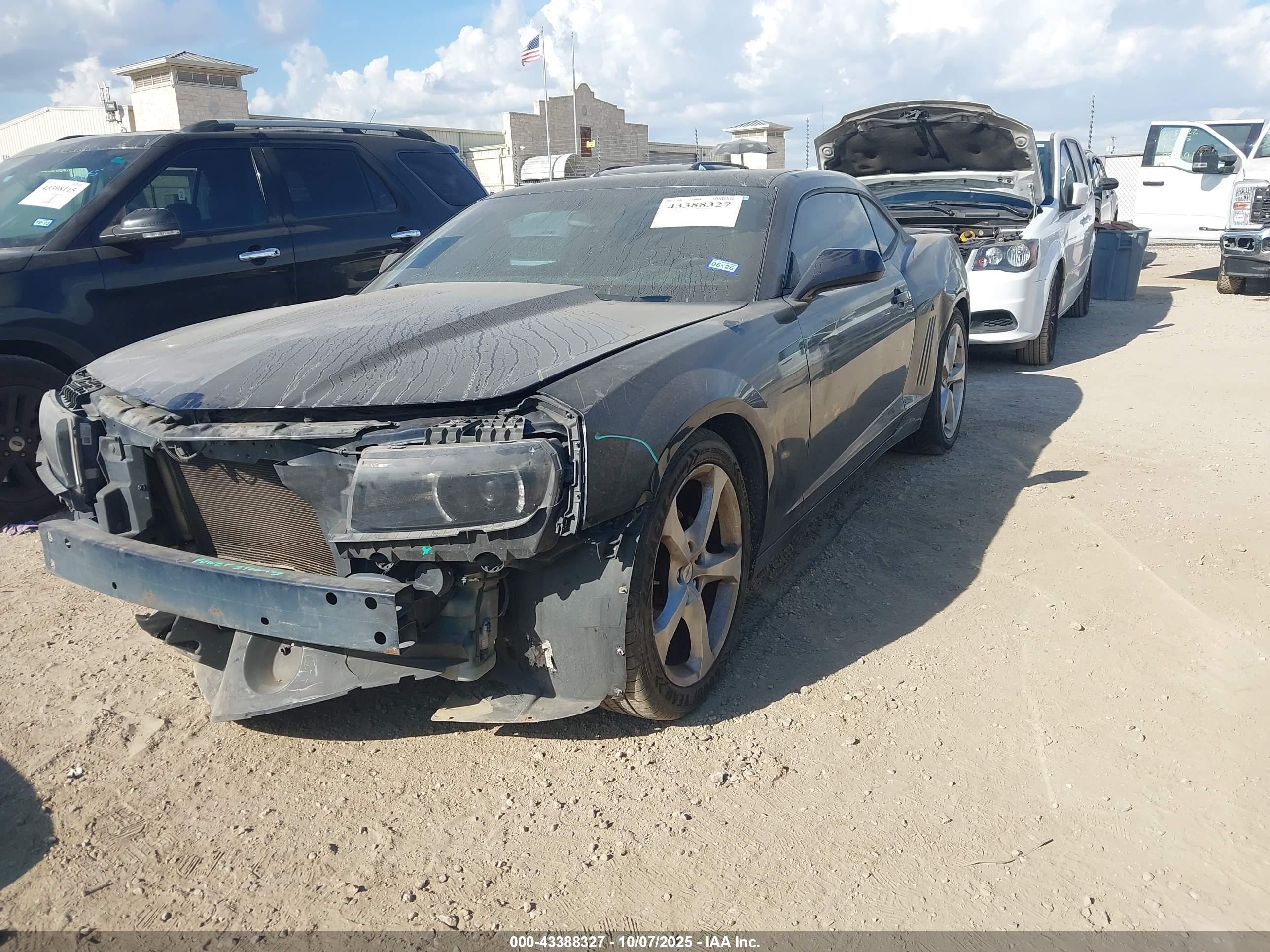 CHEVROLET CAMARO image 2