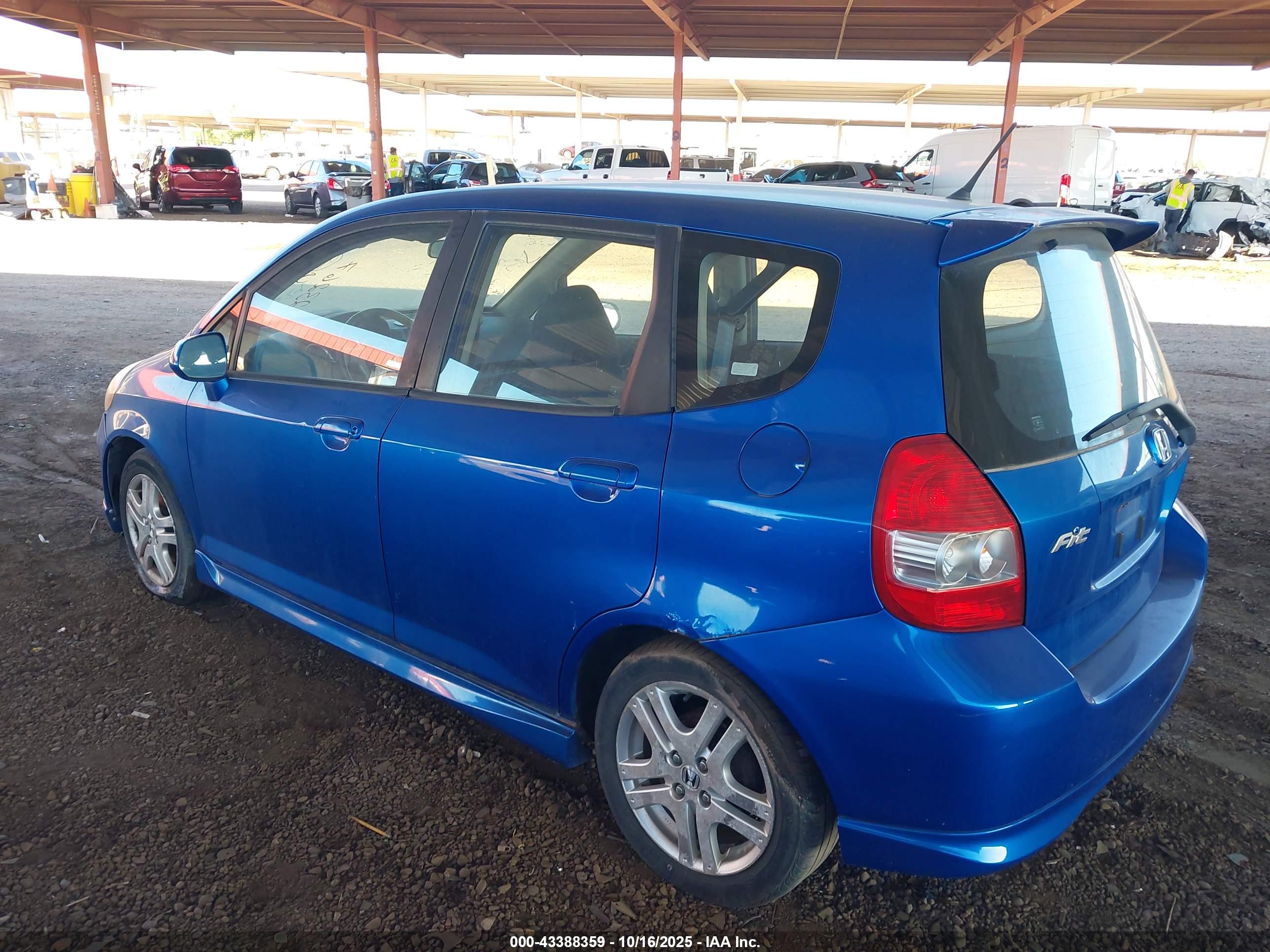 HONDA FIT image 3