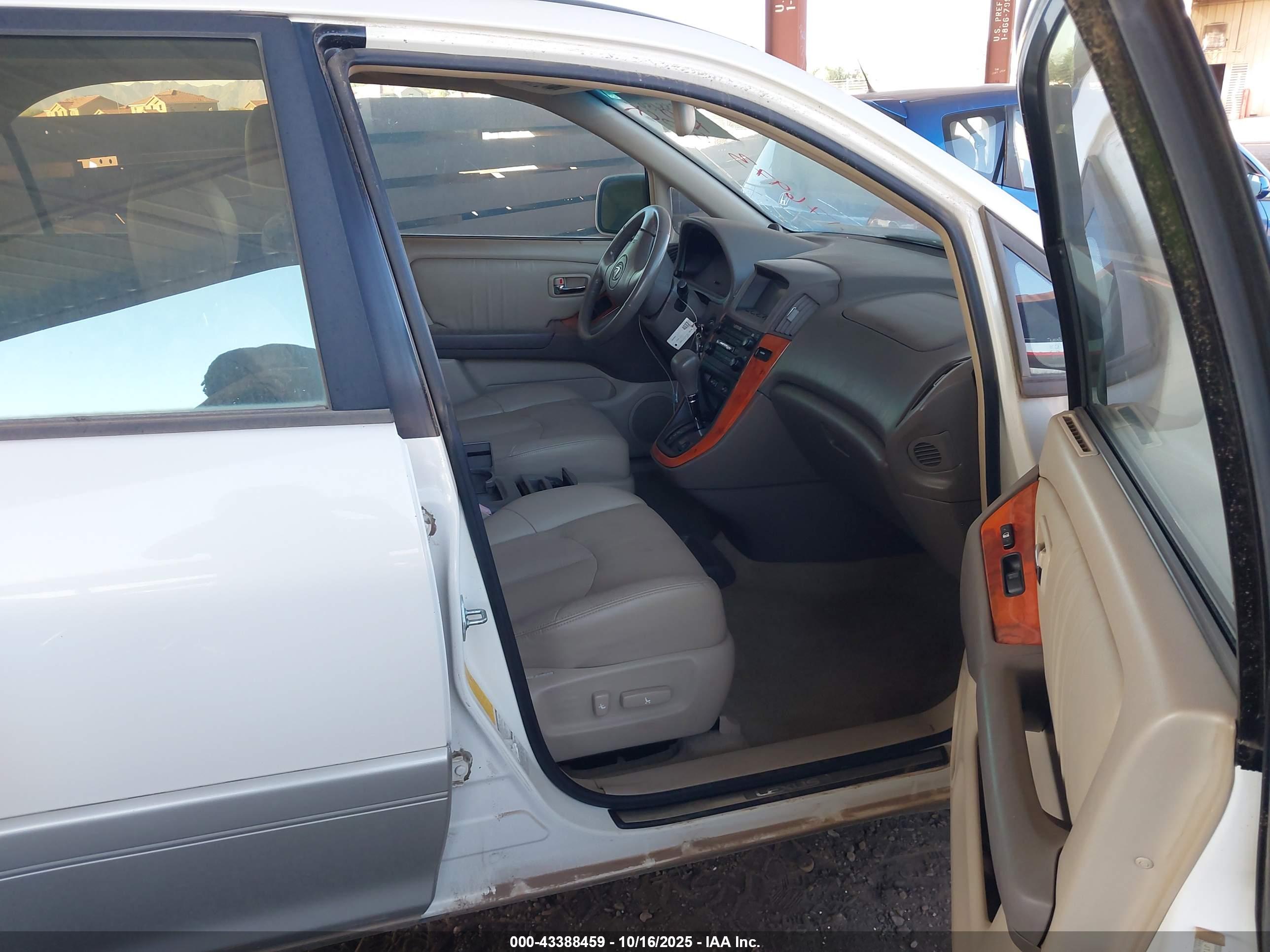 LEXUS RX image 5