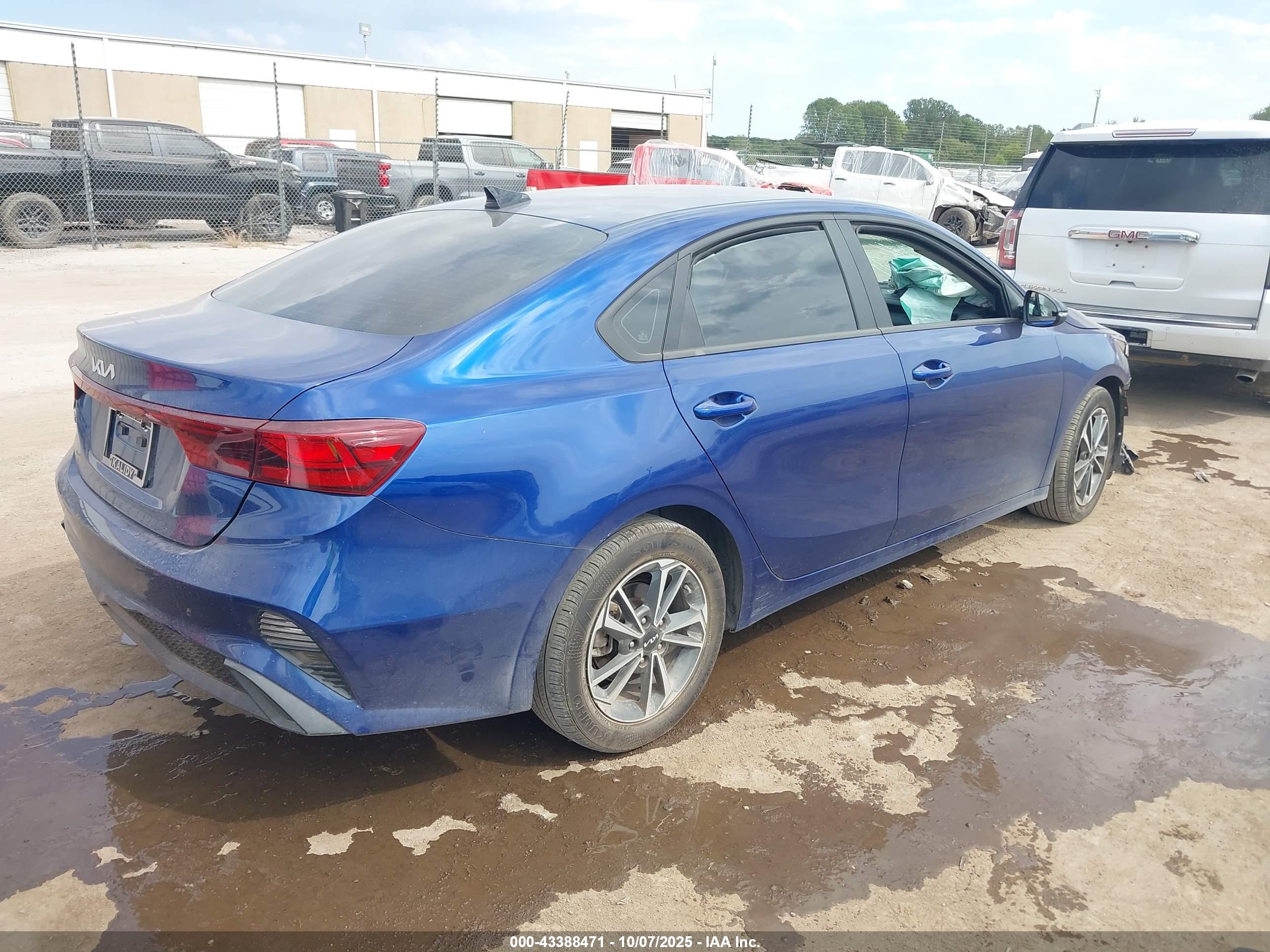 KIA FORTE image 4