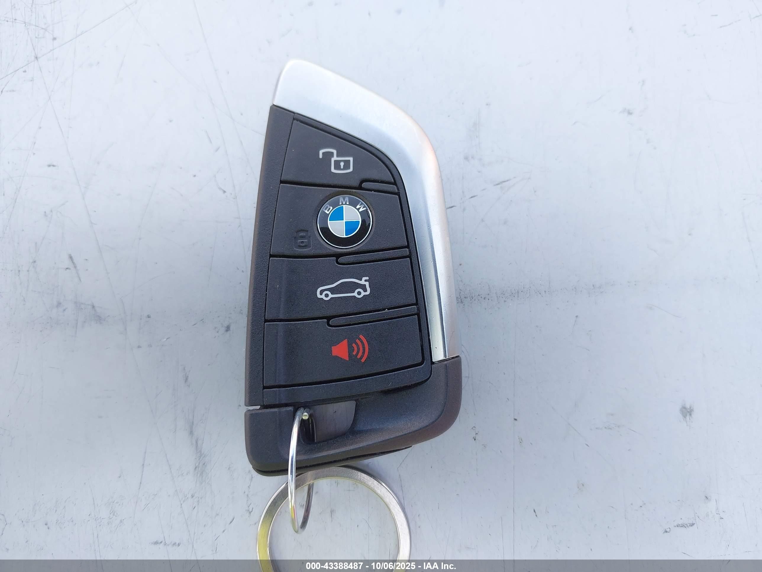 BMW I4 image 11