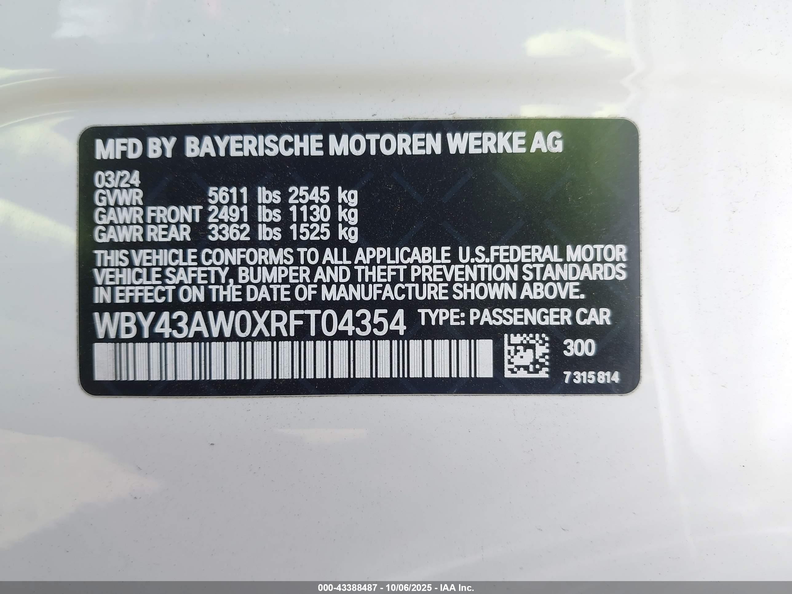 BMW I4 image 9