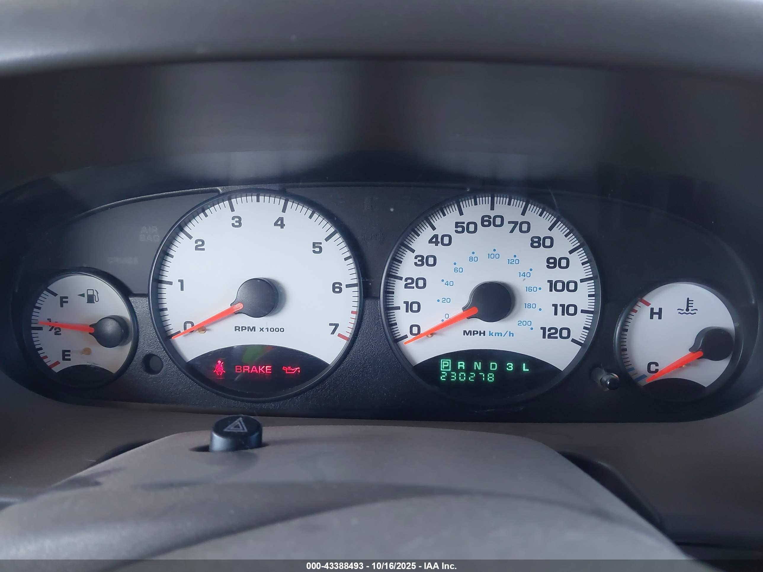 DODGE STRATUS image 7