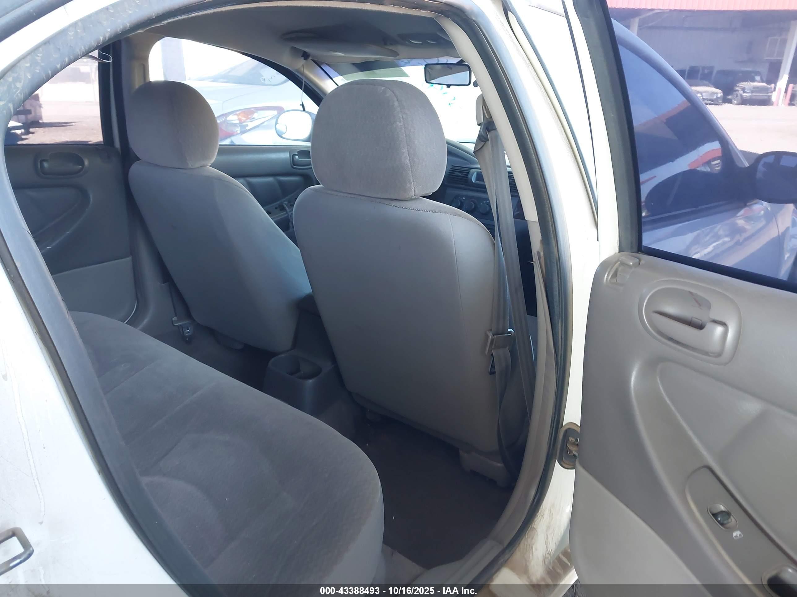 DODGE STRATUS image 8