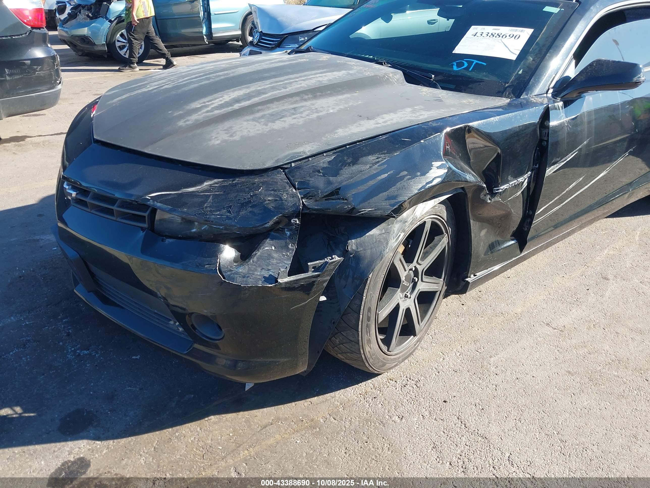 CHEVROLET CAMARO image 6