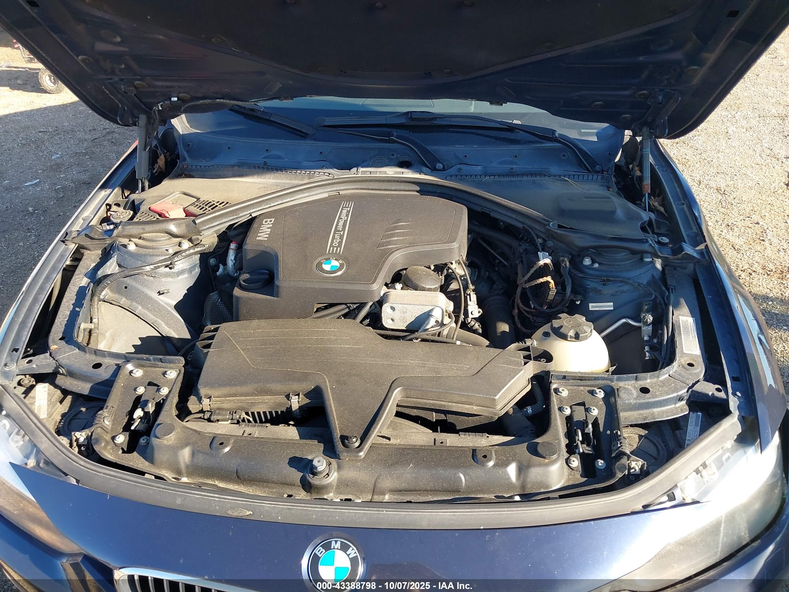 BMW 328I image 10