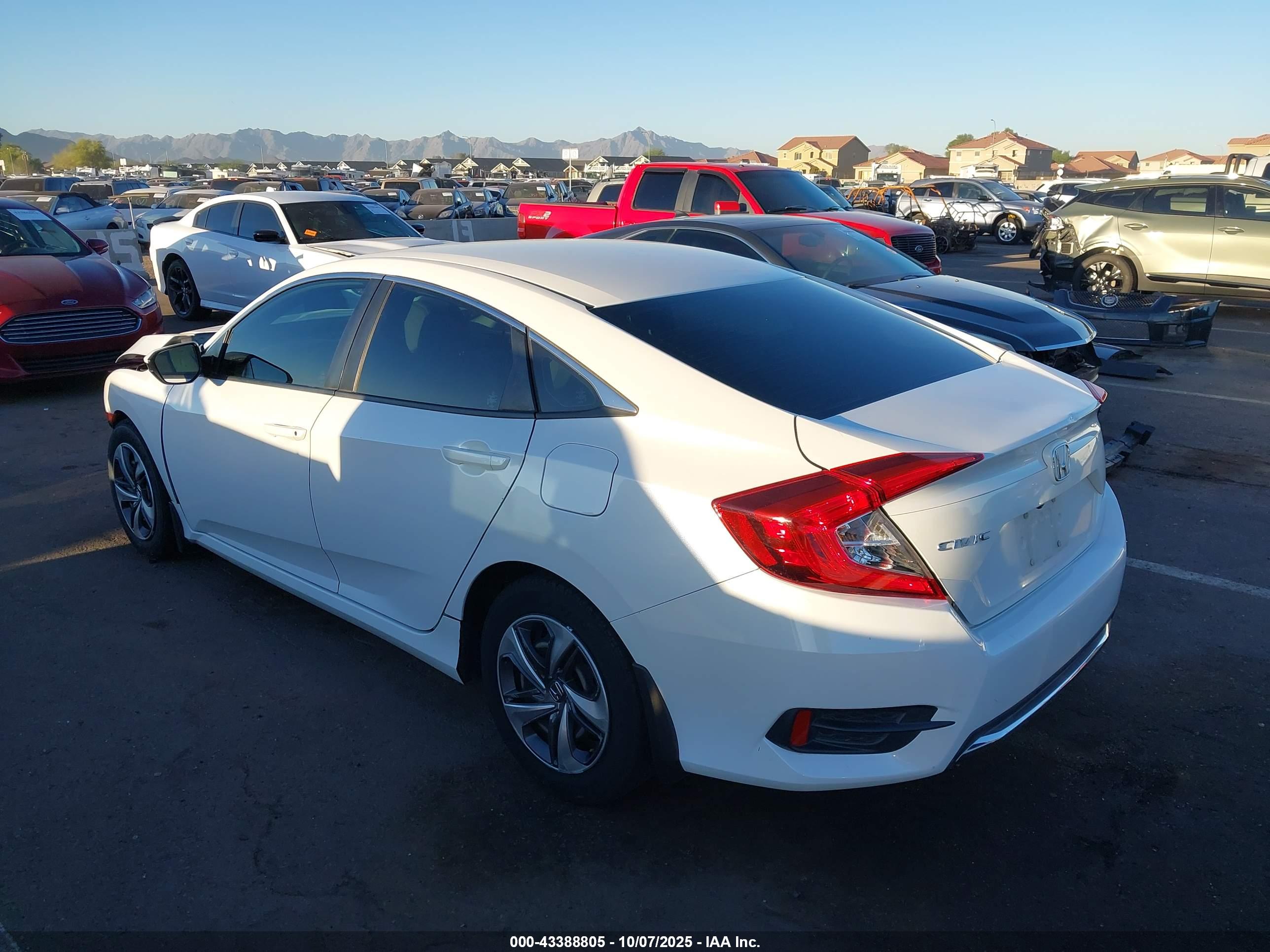 HONDA CIVIC image 3