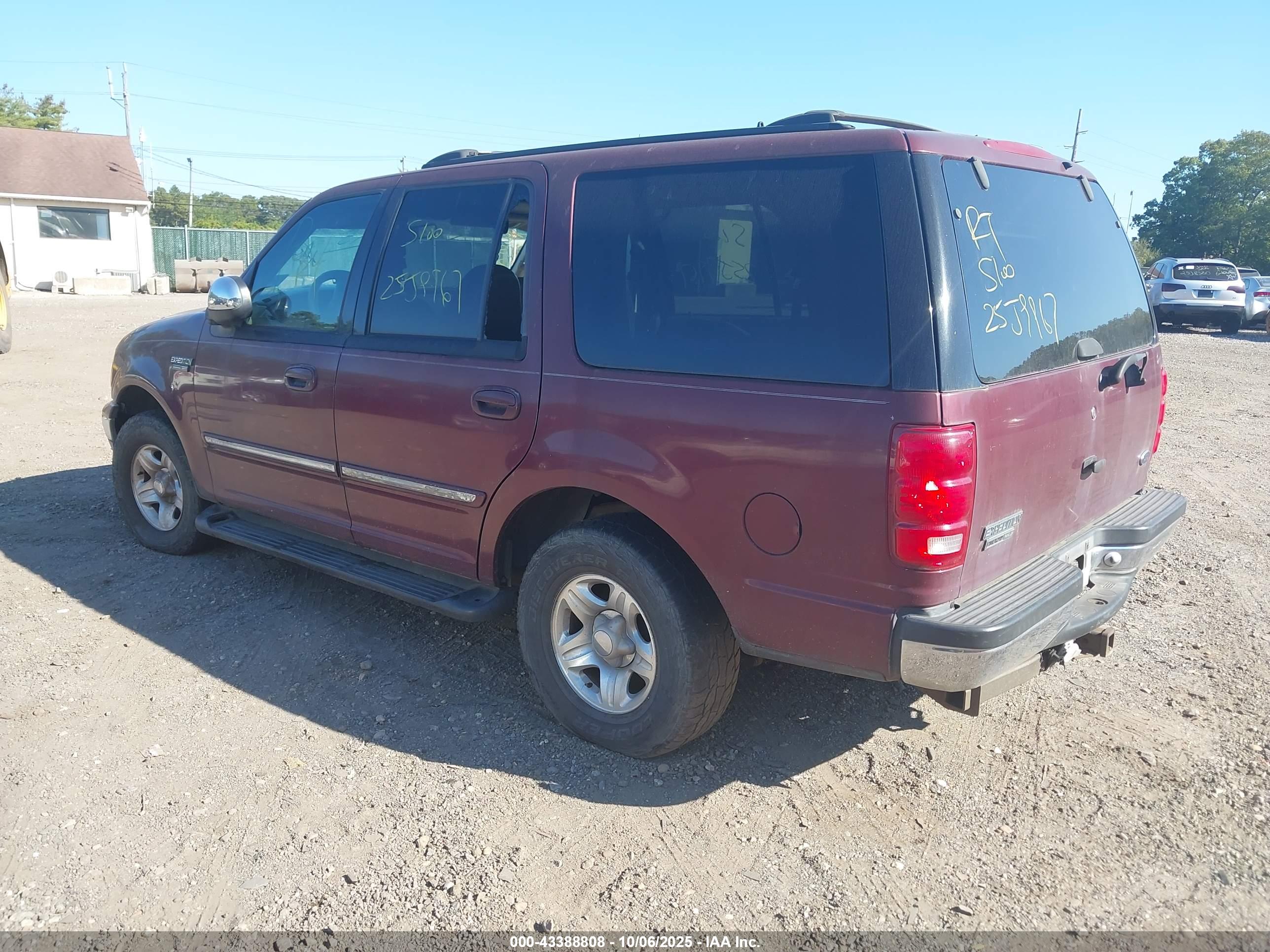 FORD EXPEDITION image 3