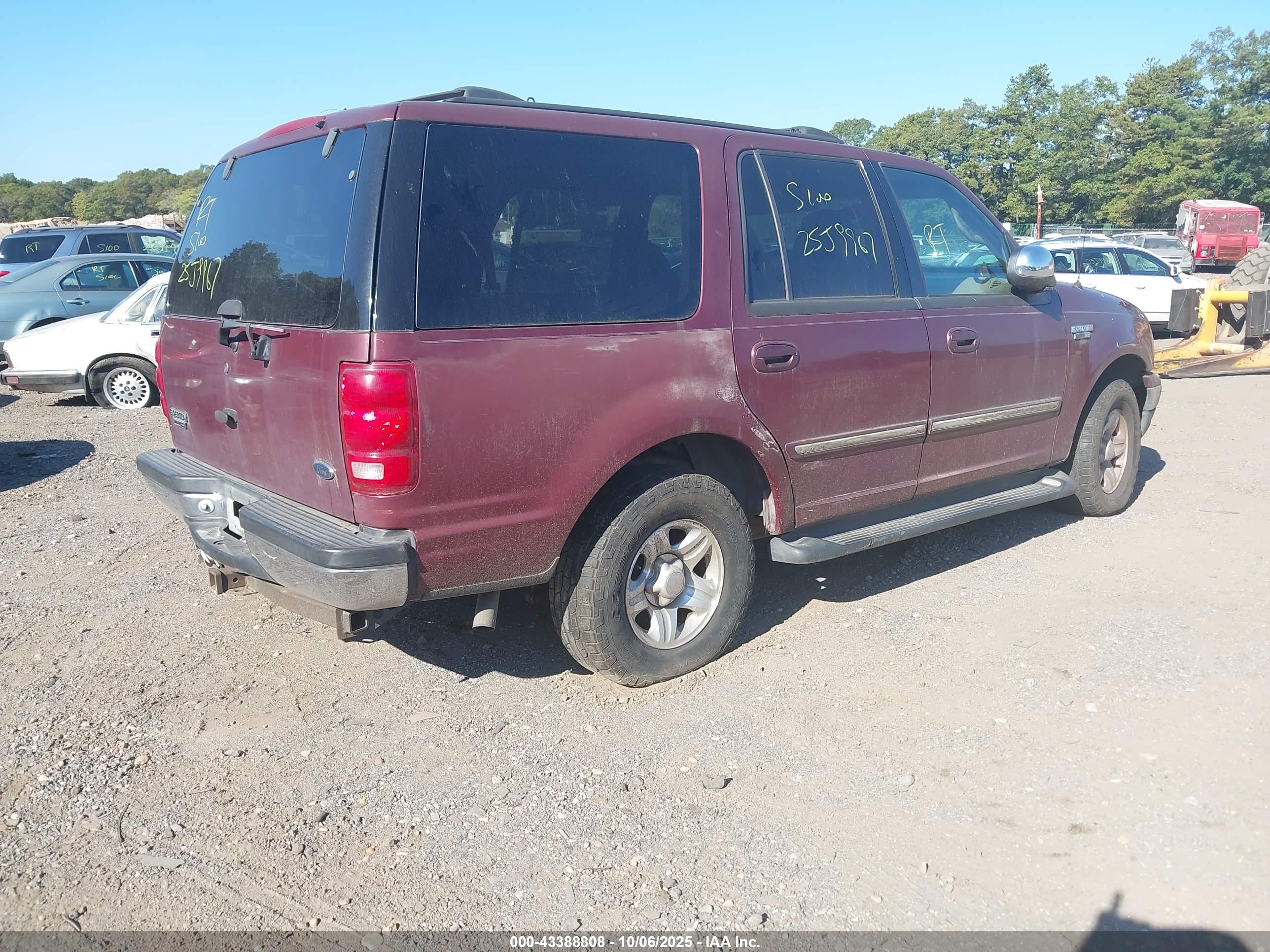 FORD EXPEDITION image 4