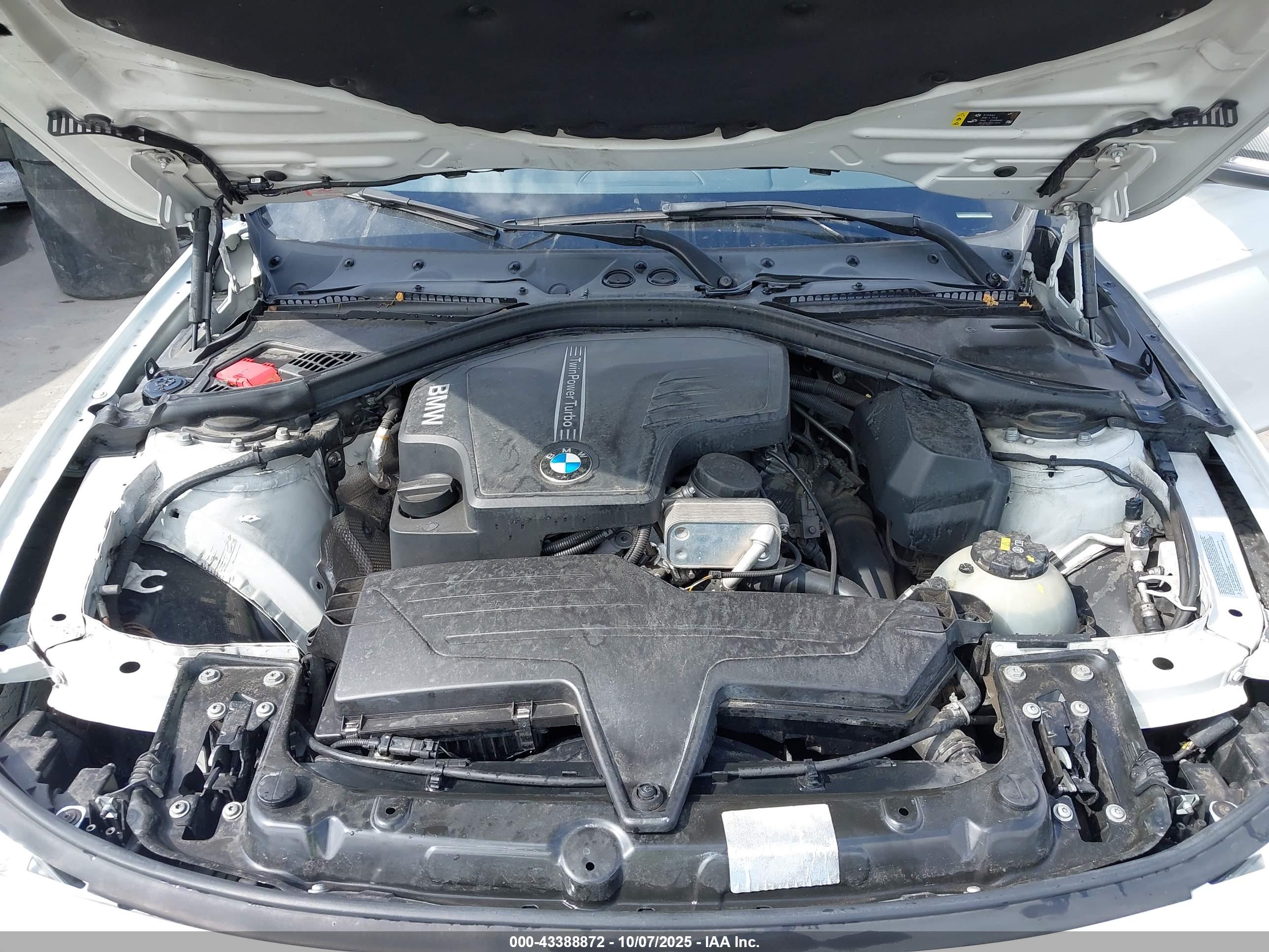 BMW 328I image 10