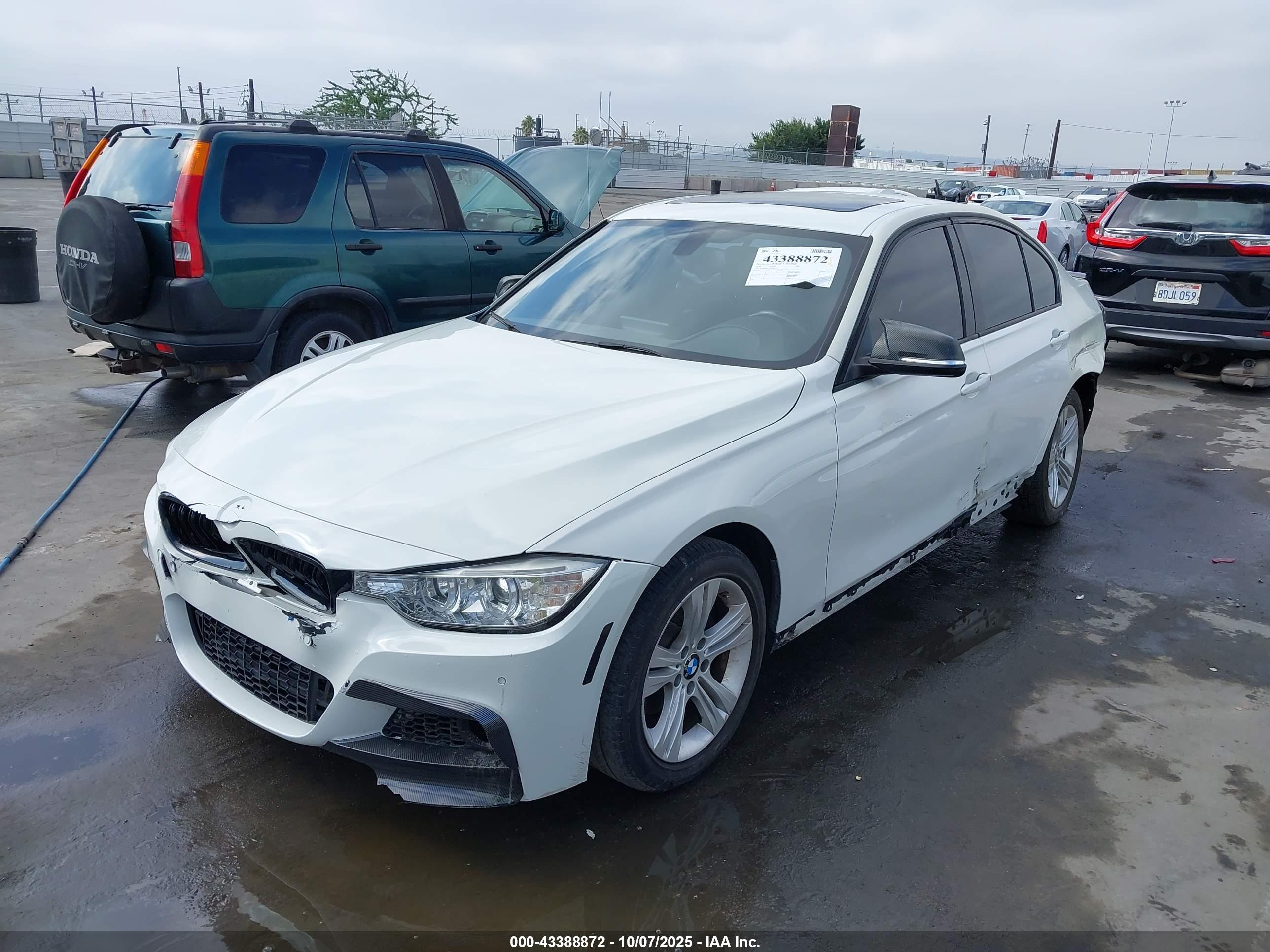 BMW 328I image 2