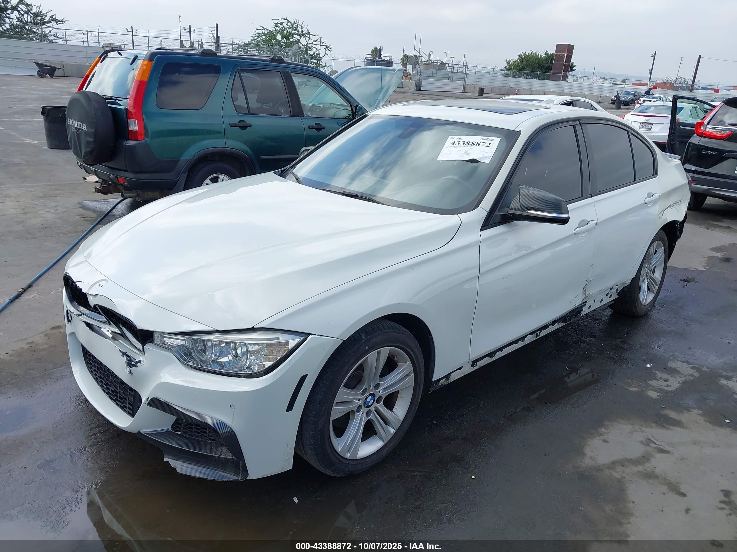 BMW 328I image 6