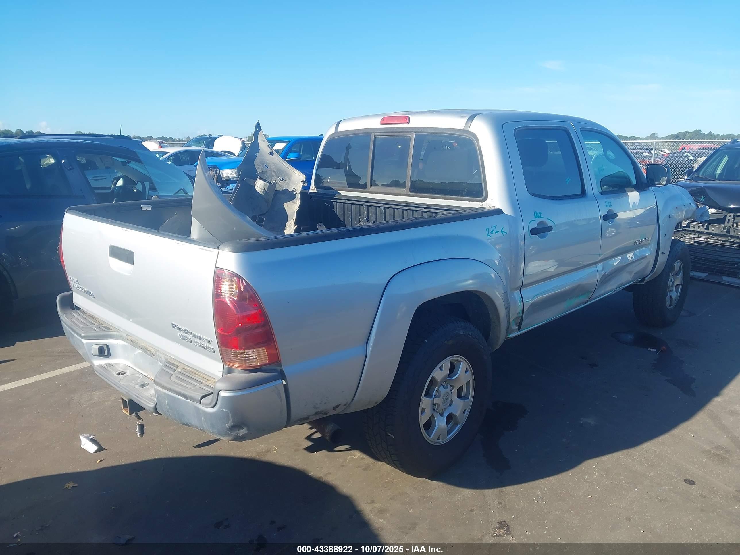 TOYOTA TACOMA image 4