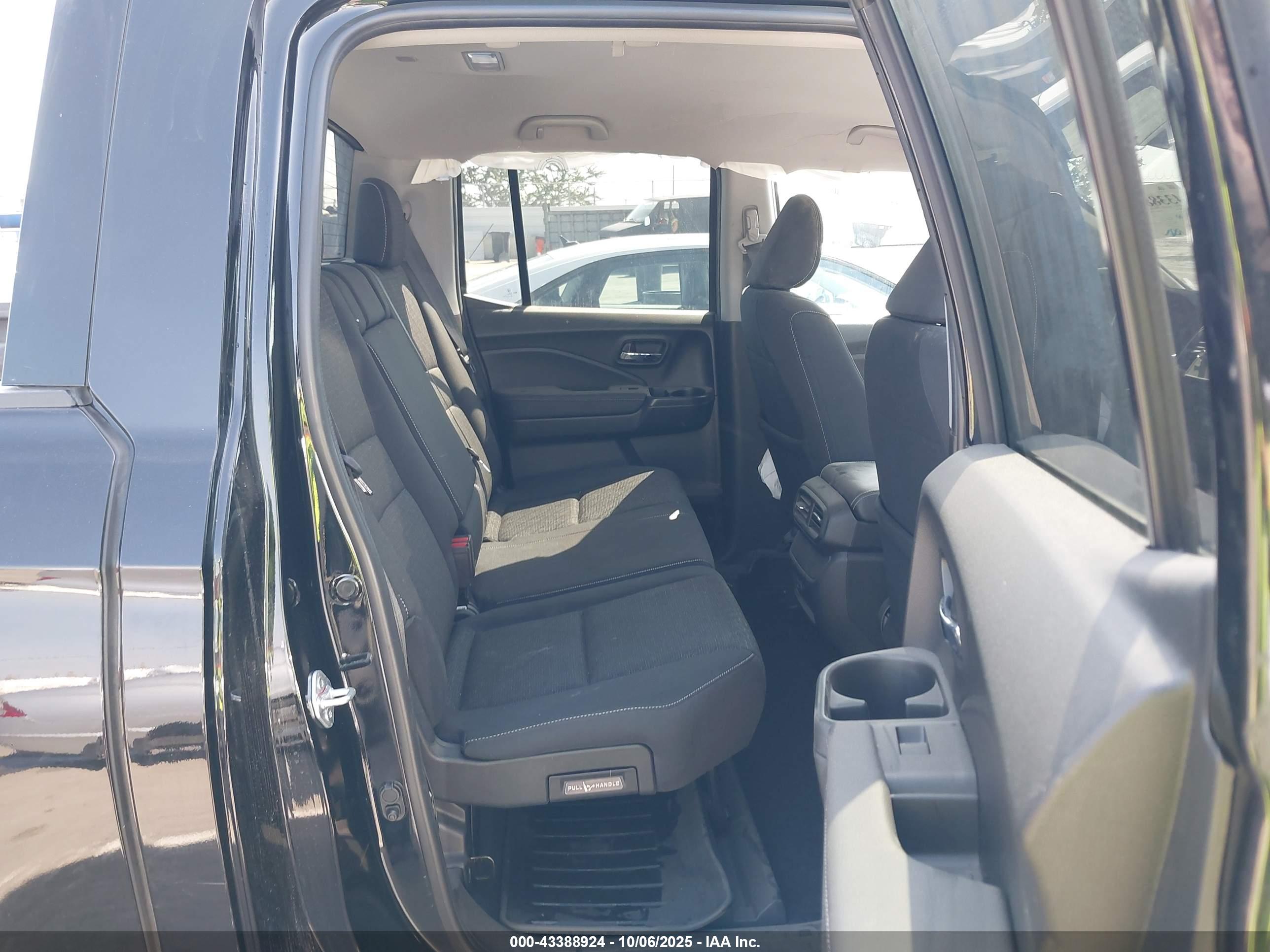 HONDA RIDGELINE image 8