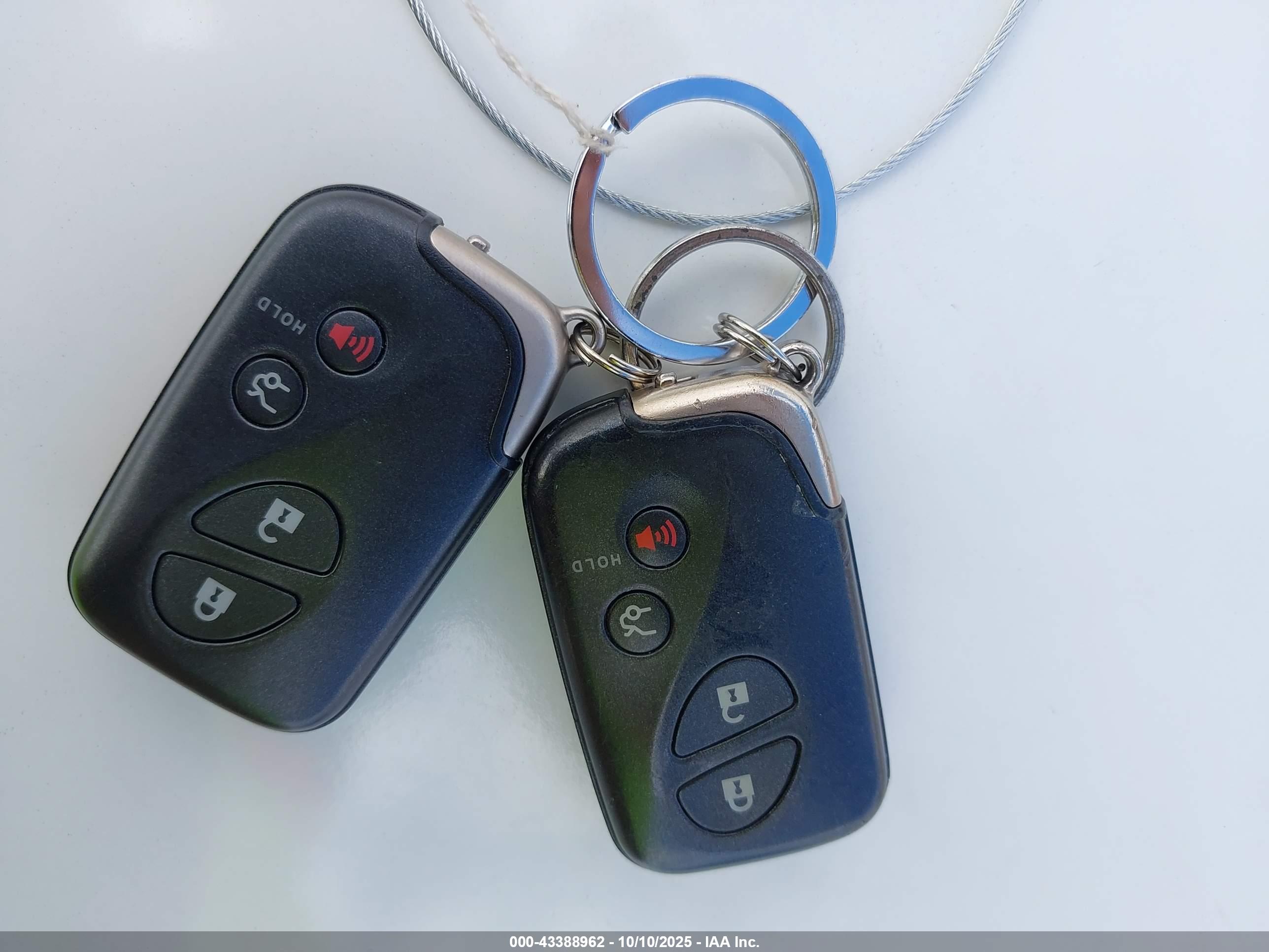 LEXUS ES image 11