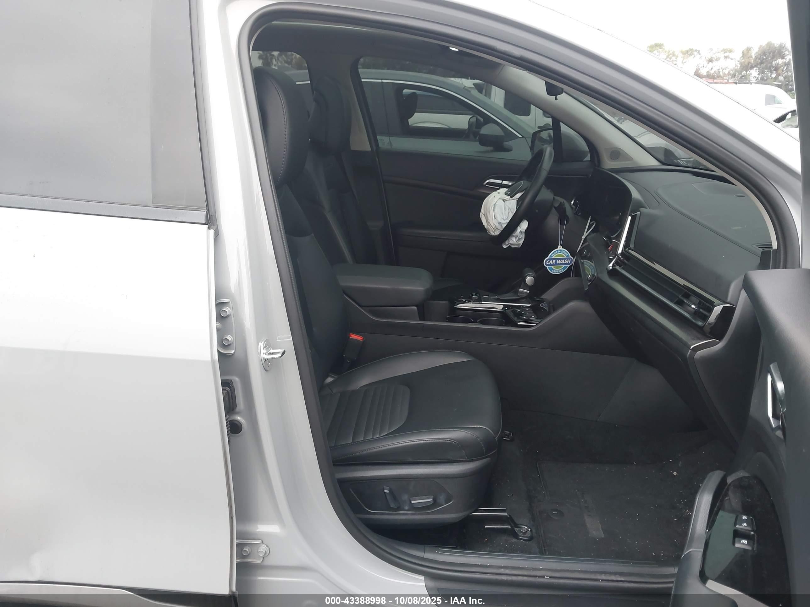 KIA SPORTAGE image 5