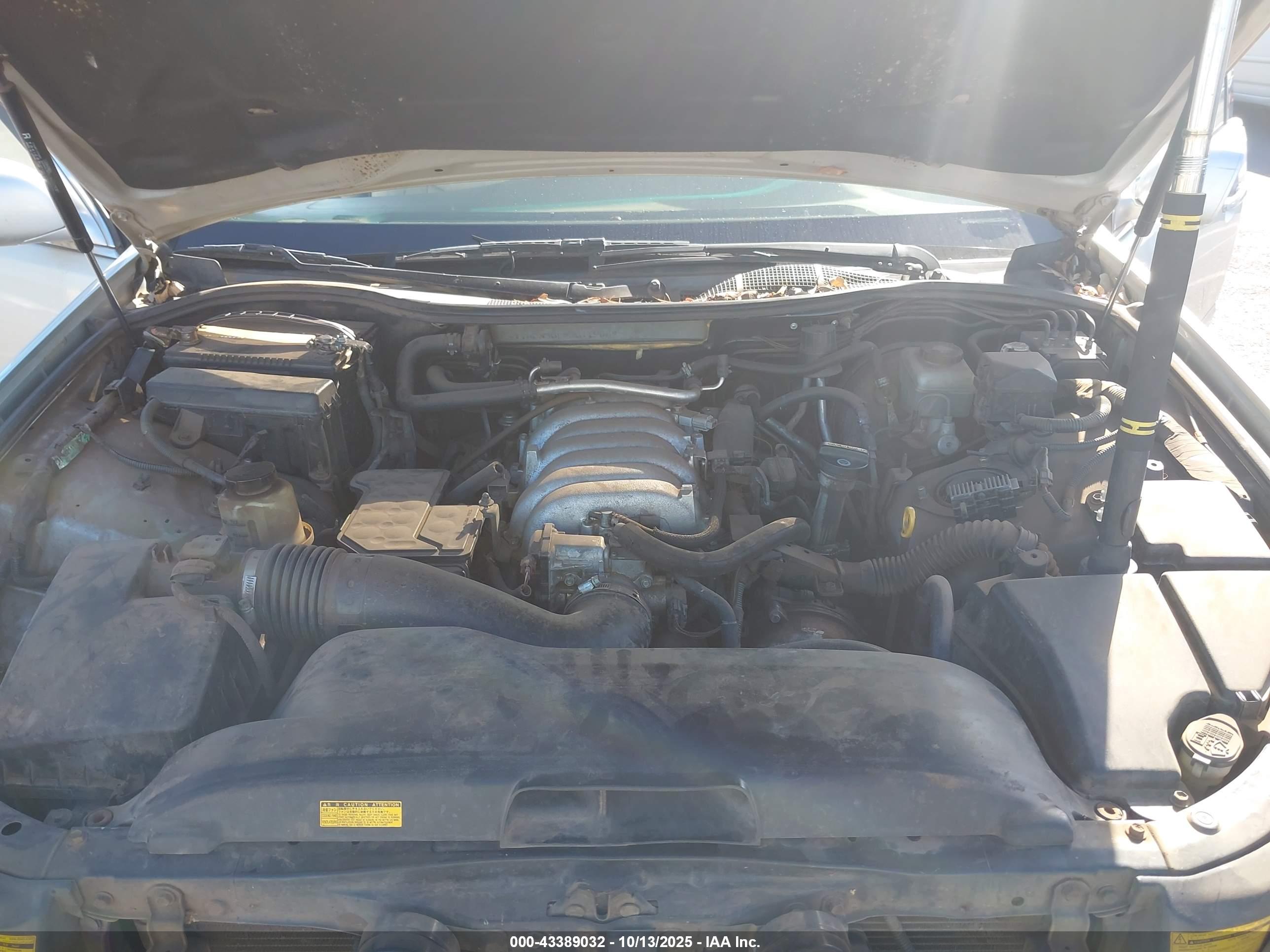LEXUS LS image 10