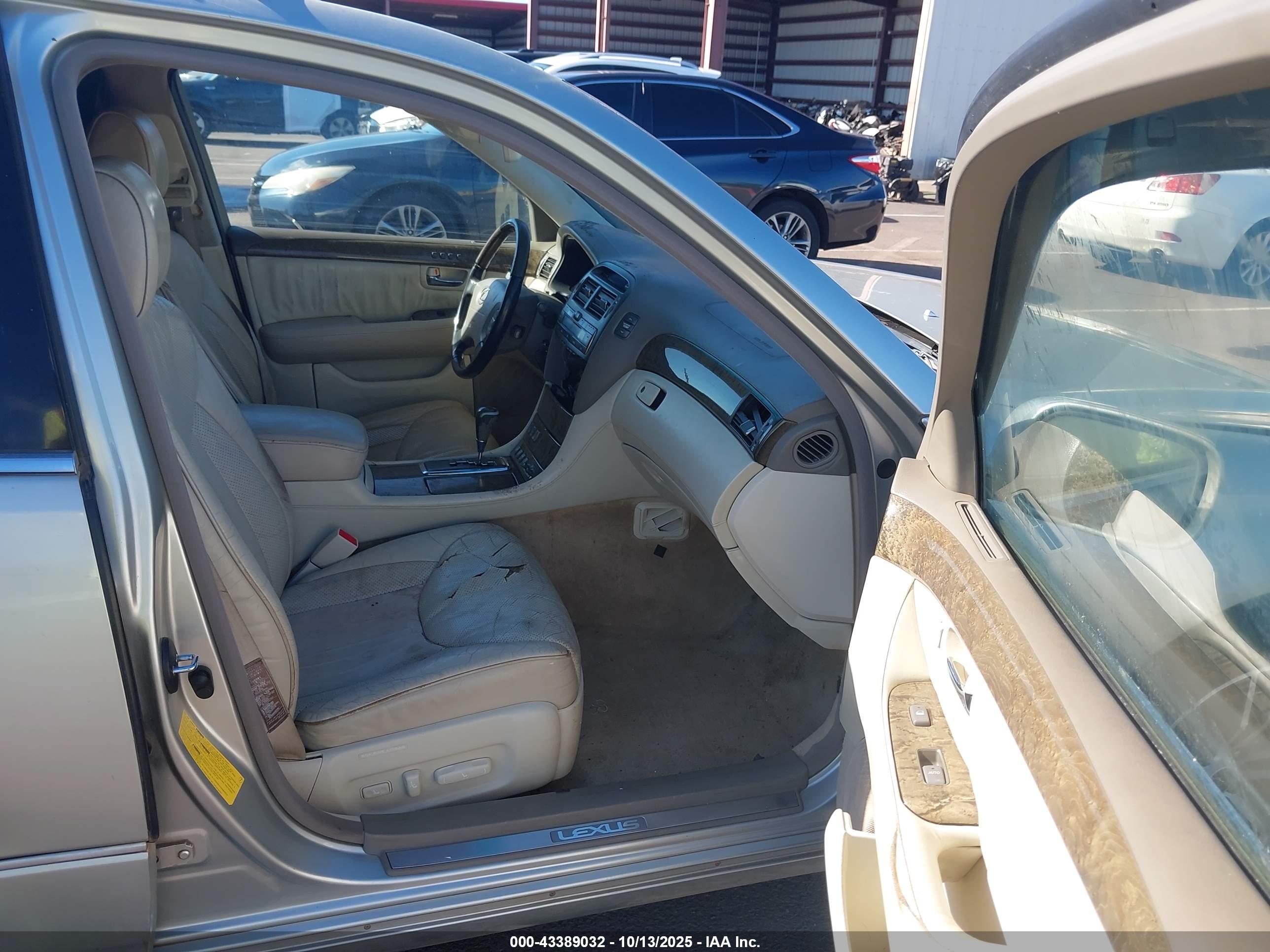 LEXUS LS image 5