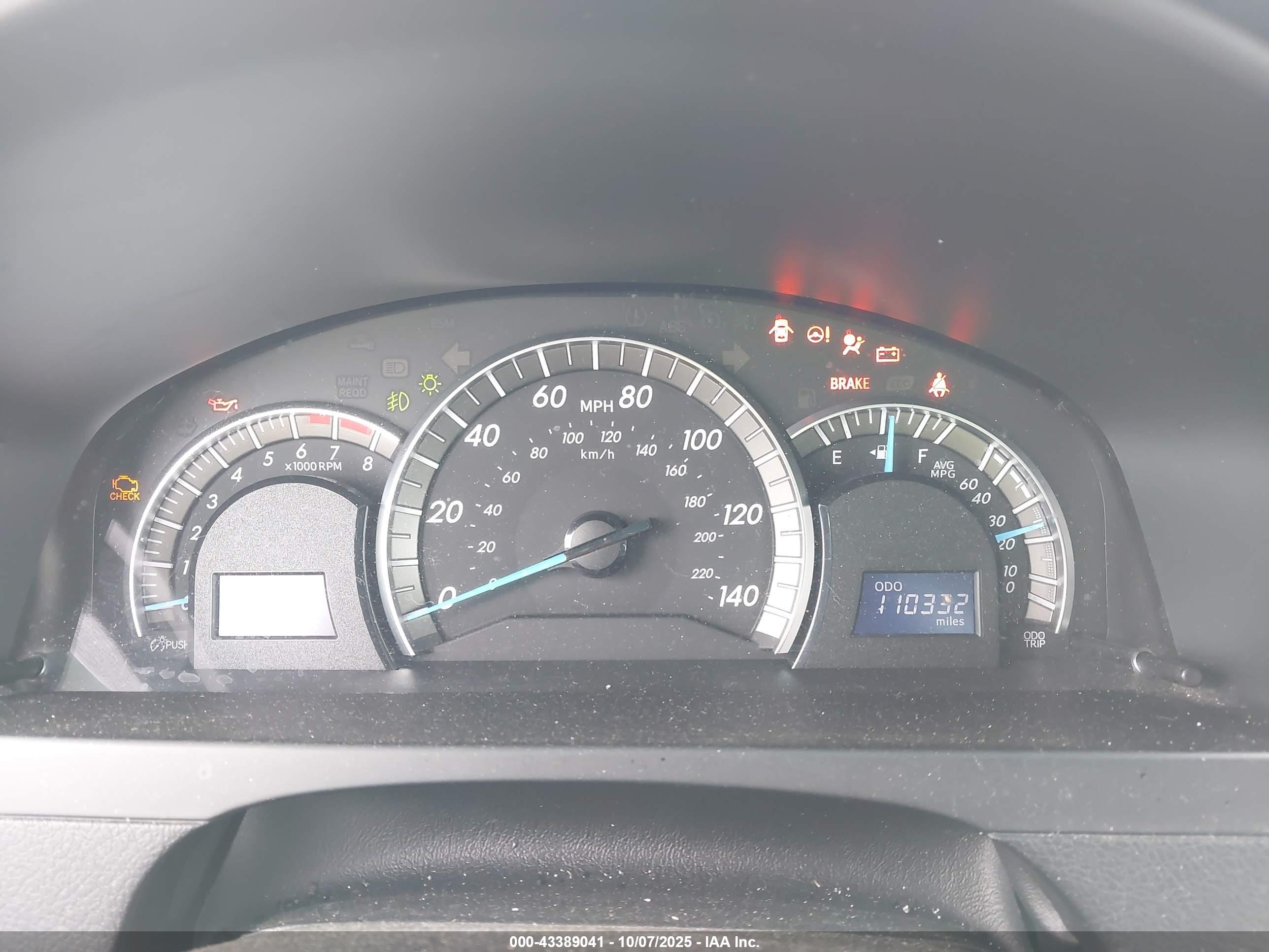 TOYOTA CAMRY image 7