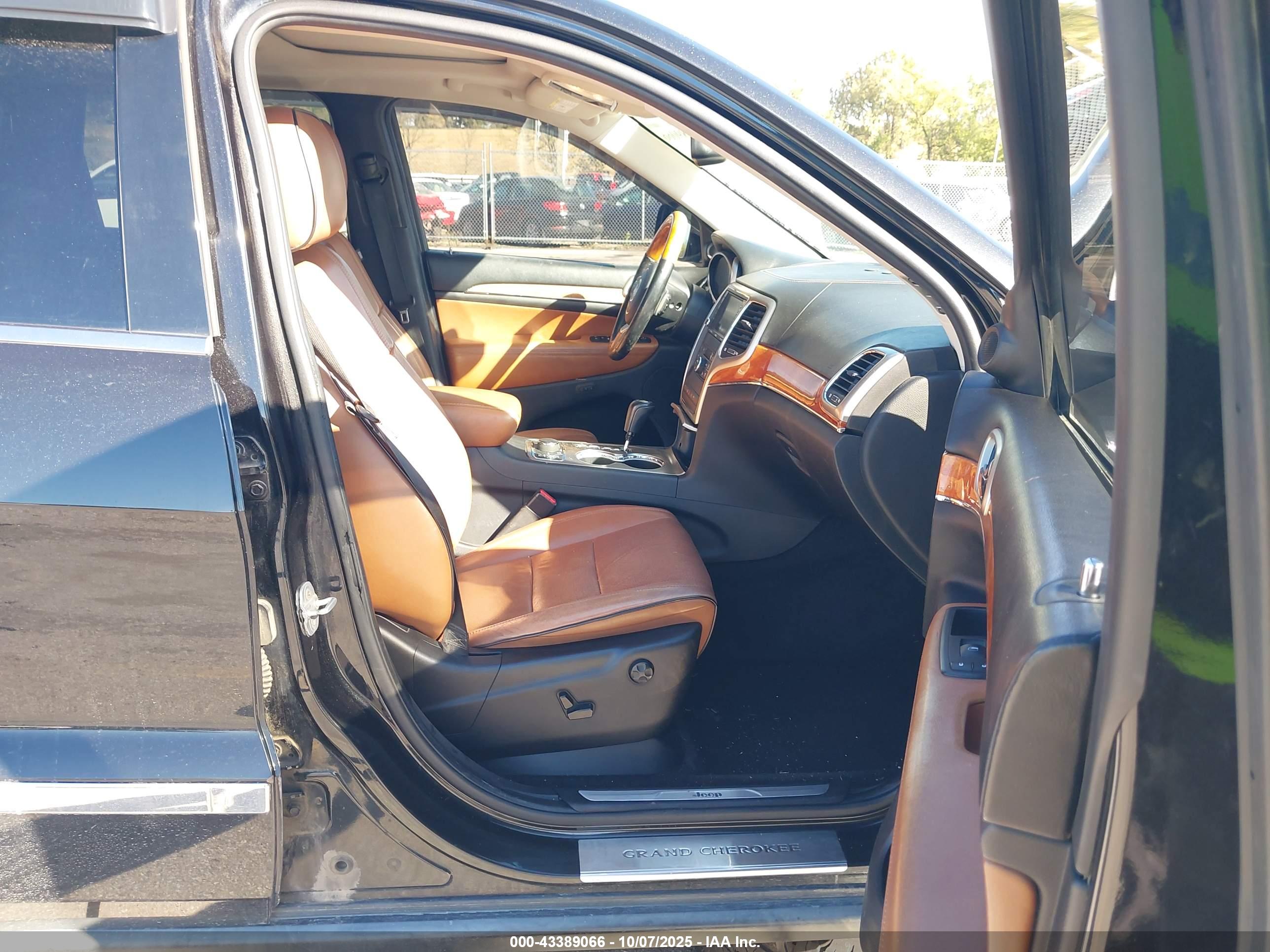 JEEP GRAND image 5