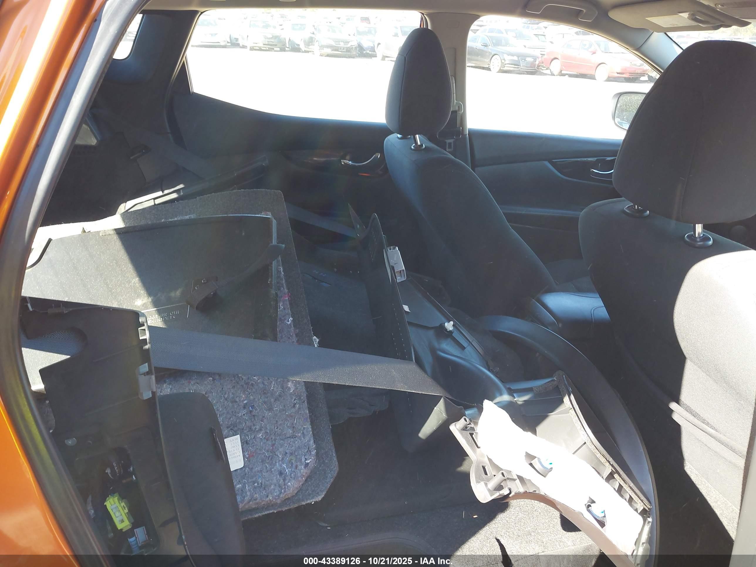 NISSAN ROGUE image 8