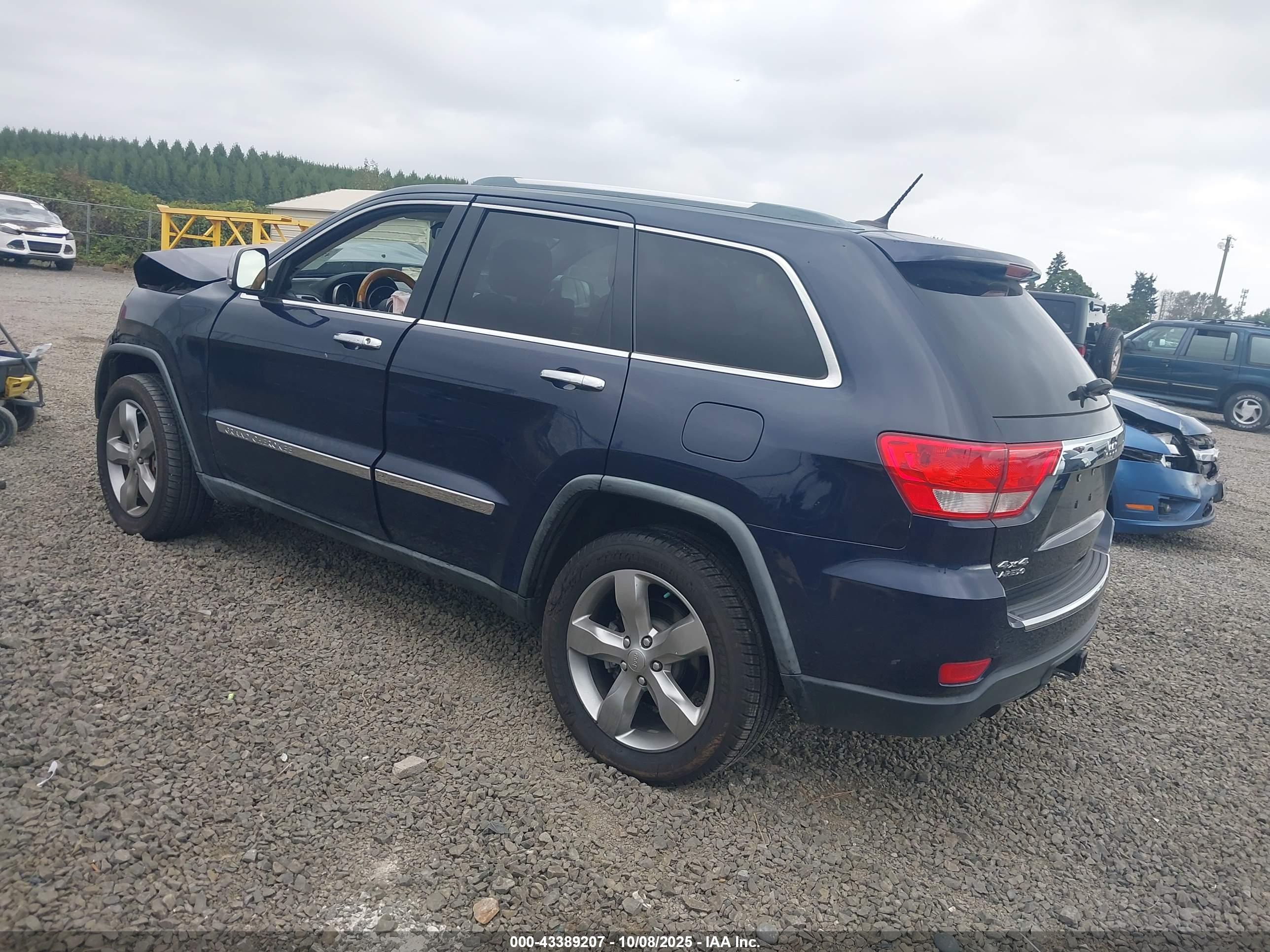 JEEP GRAND image 3