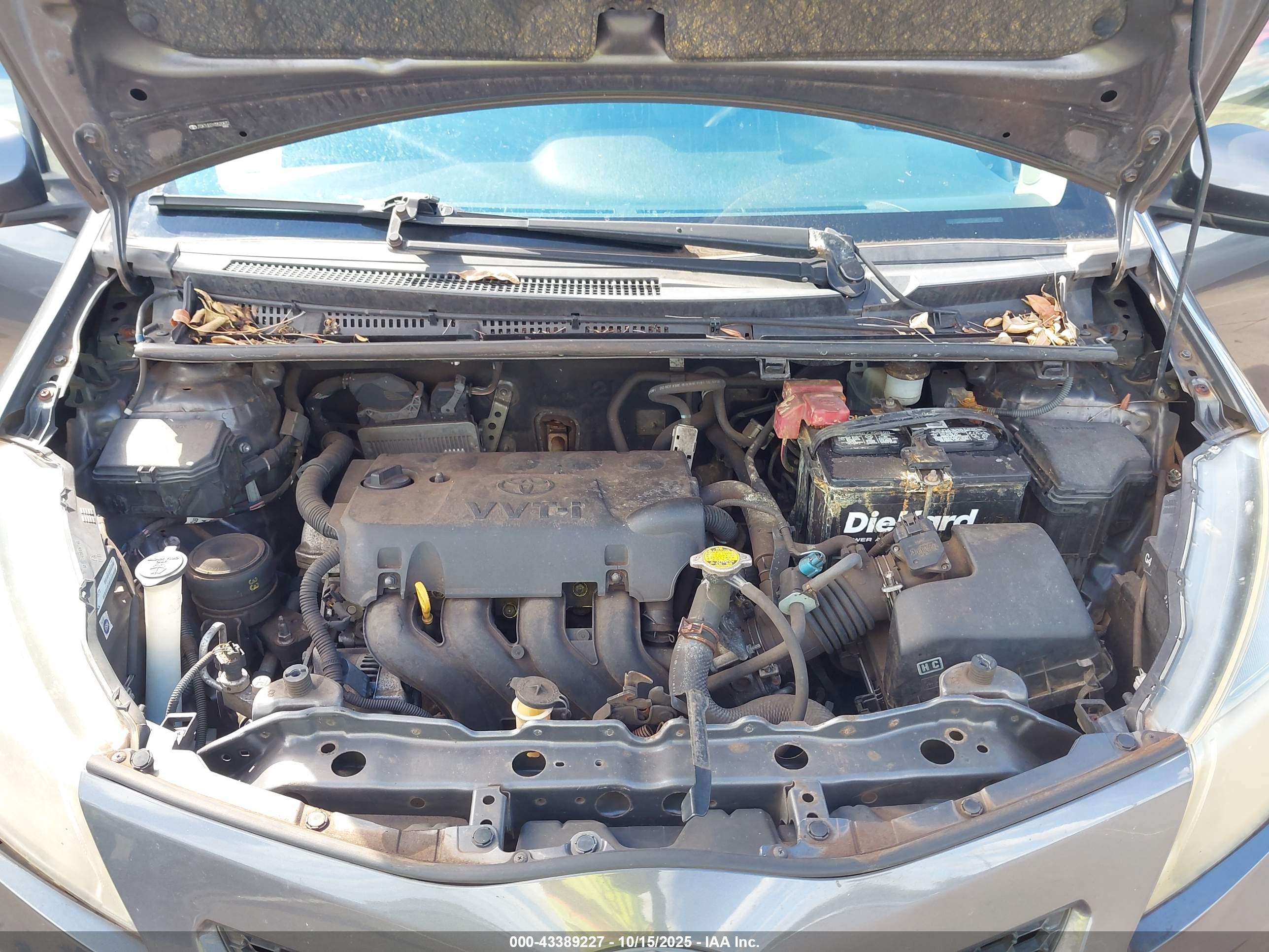 TOYOTA YARIS image 10