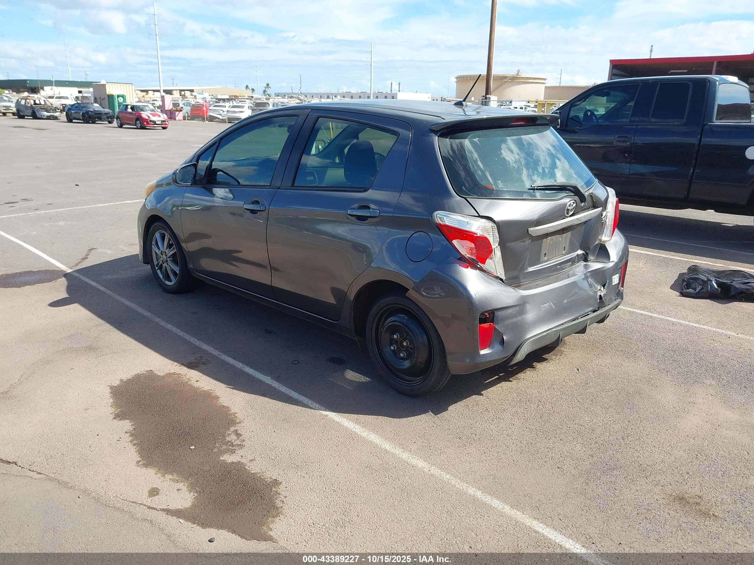 TOYOTA YARIS image 3