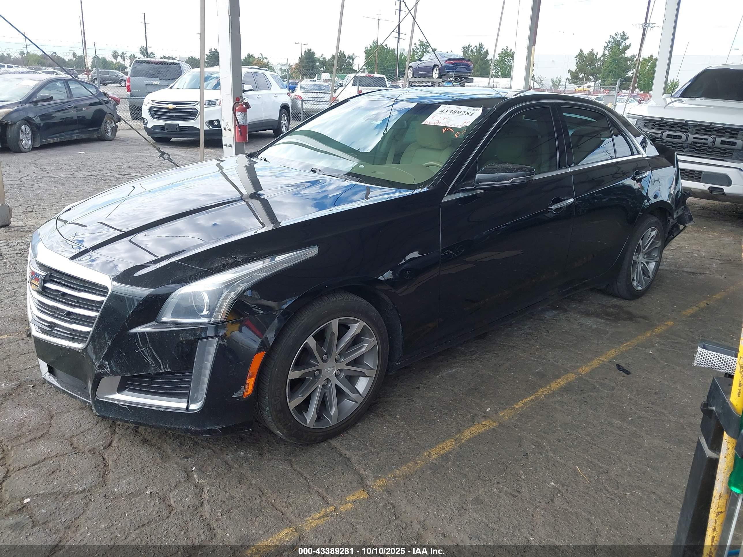 CADILLAC CTS image 2