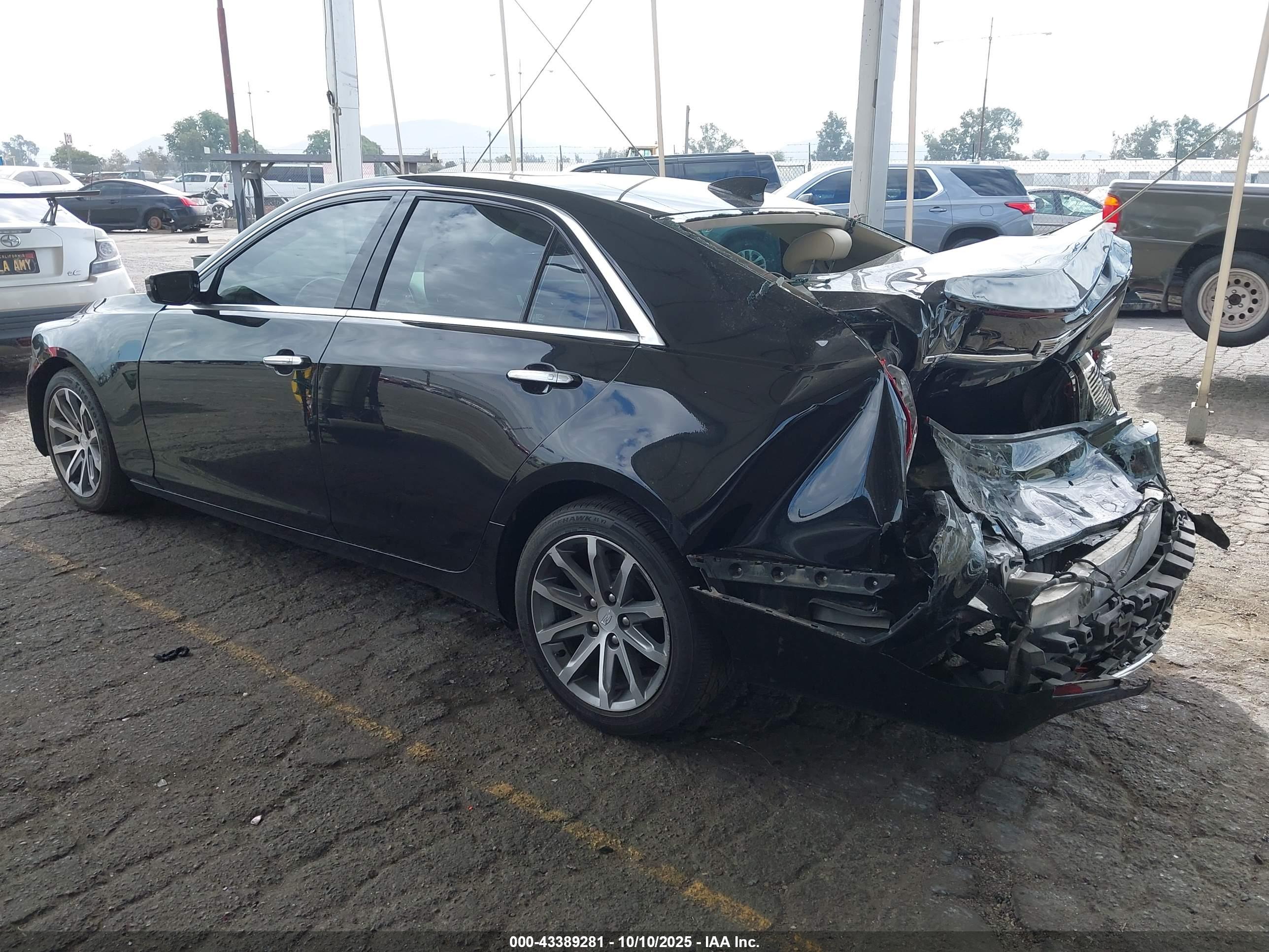 CADILLAC CTS image 3
