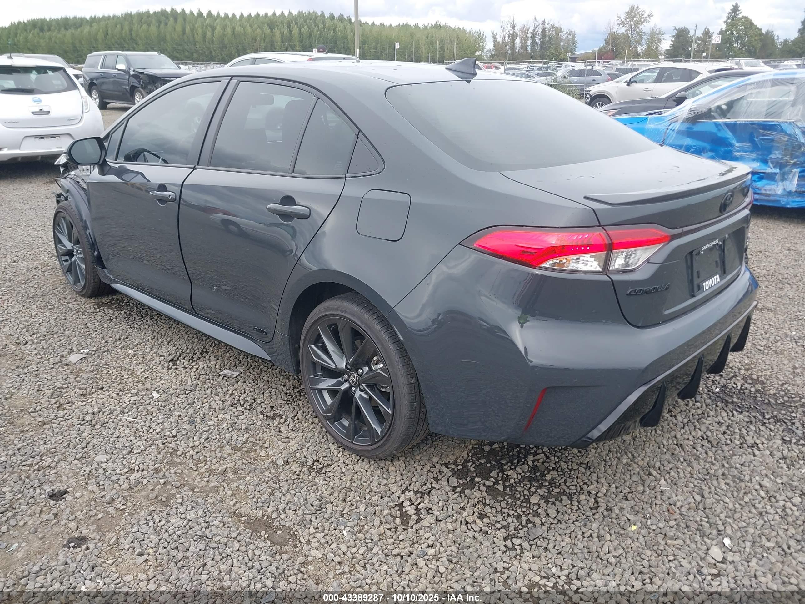 TOYOTA COROLLA image 3