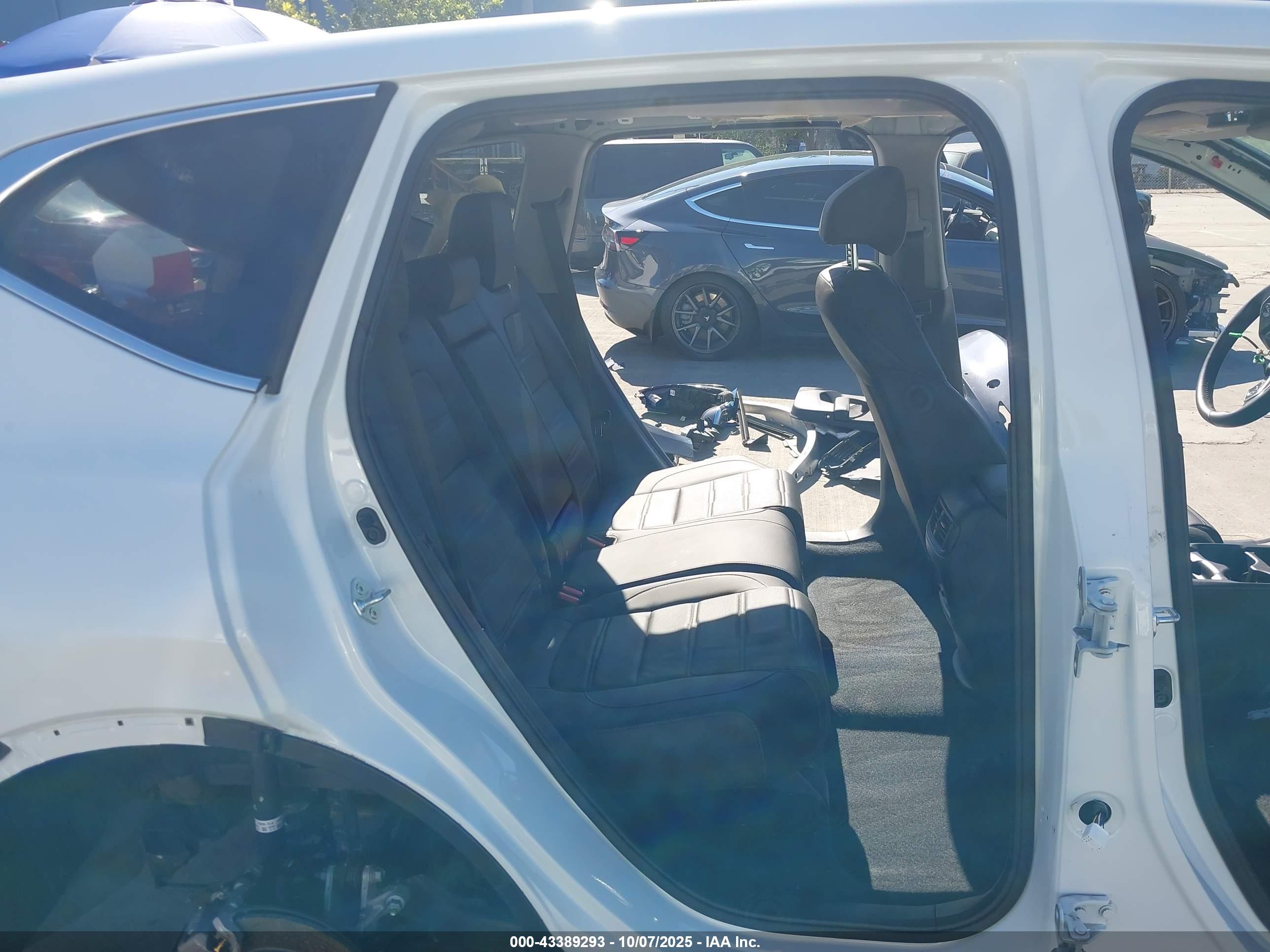 HONDA CR-V image 8