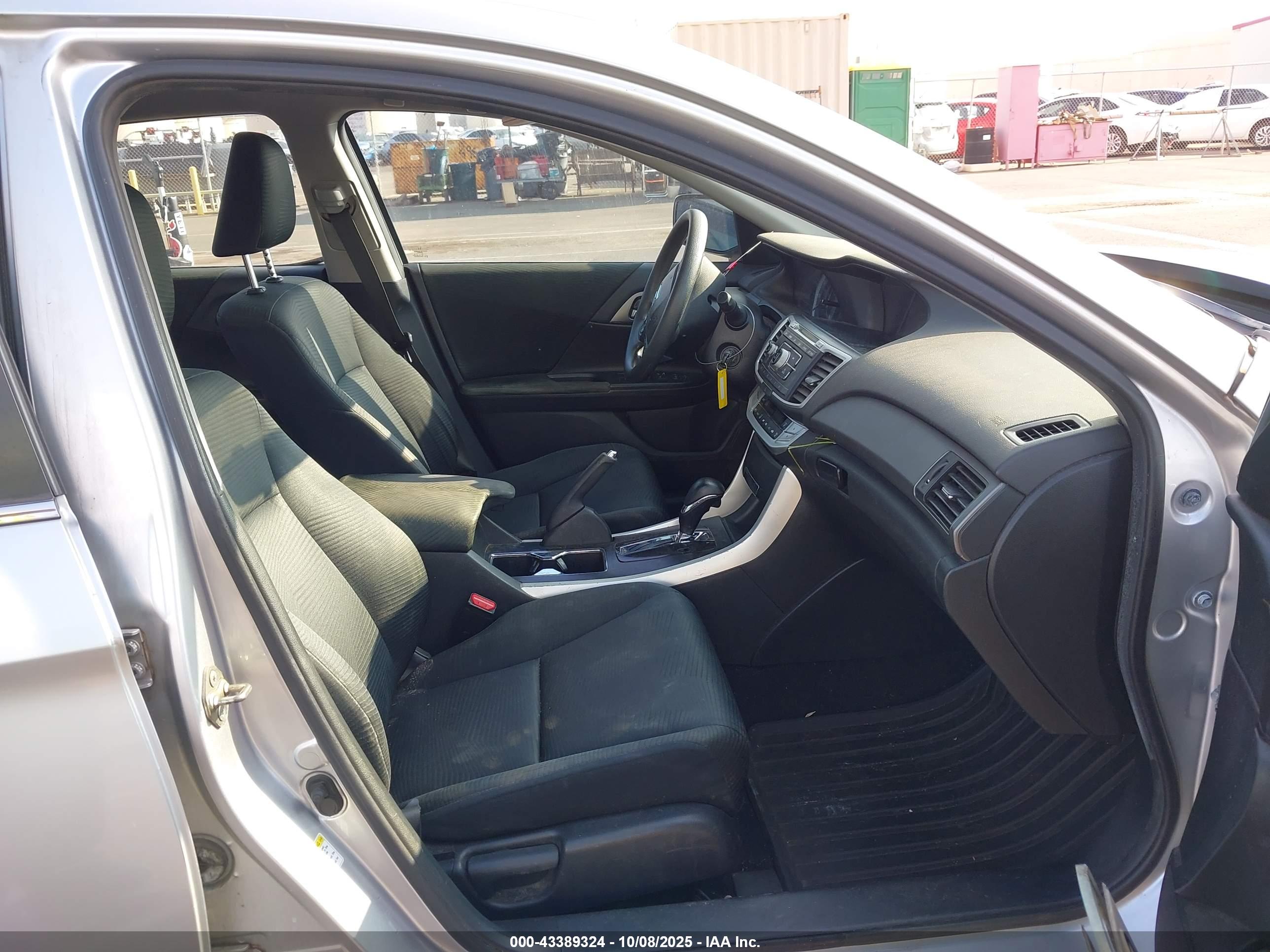 HONDA ACCORD image 5