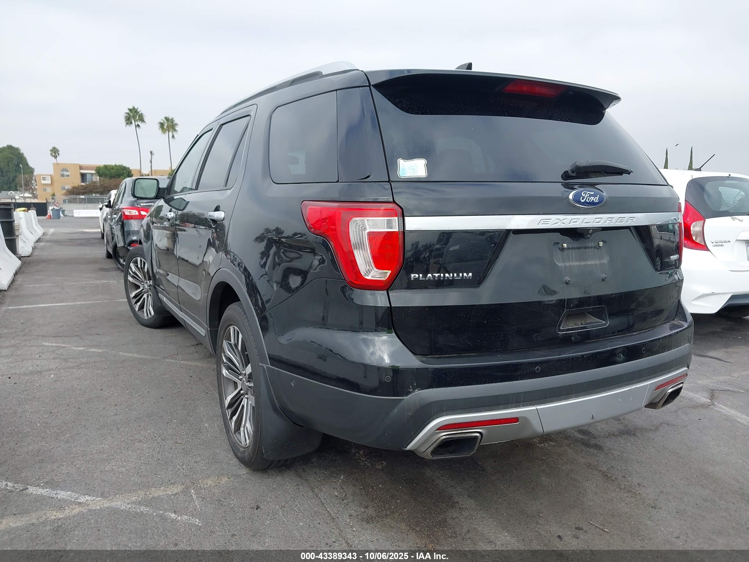 FORD EXPLORER image 3
