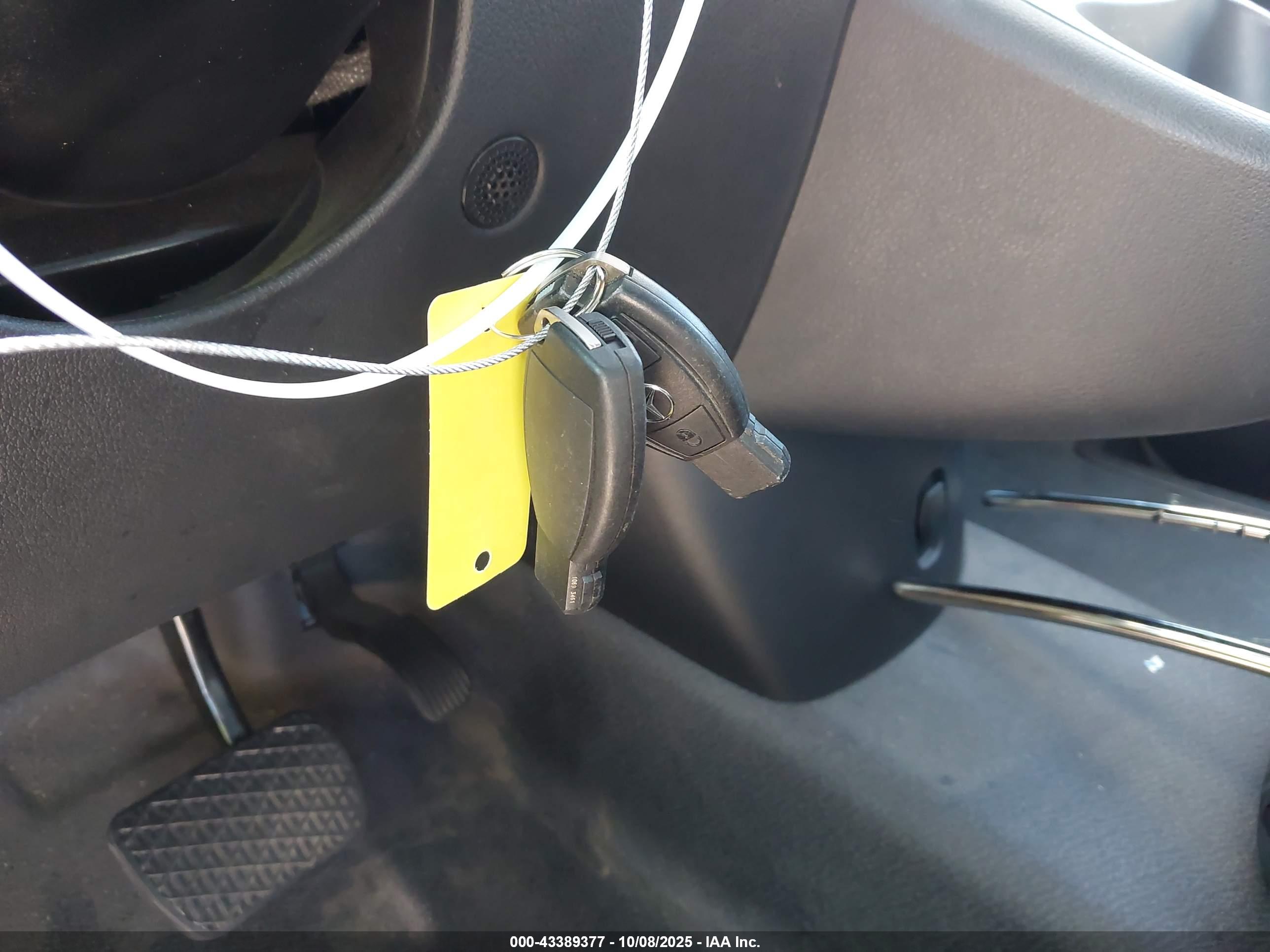 MERCEDES-BENZ METRIS image 11