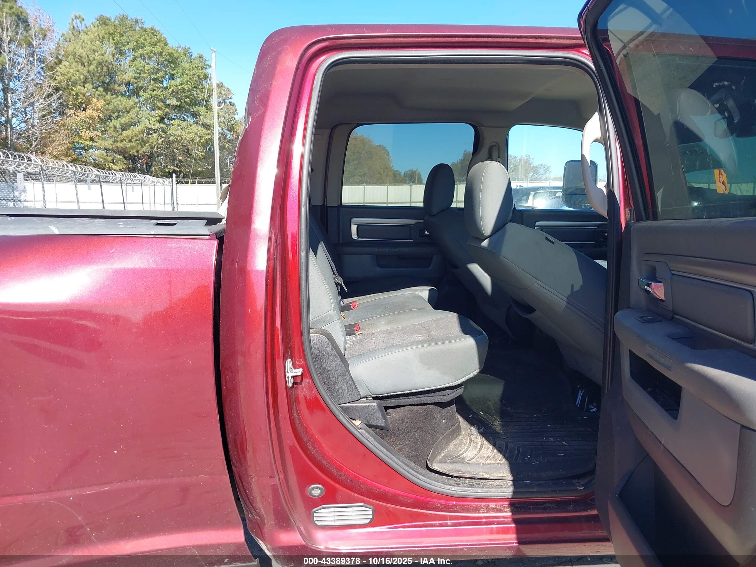 RAM 3500 image 8