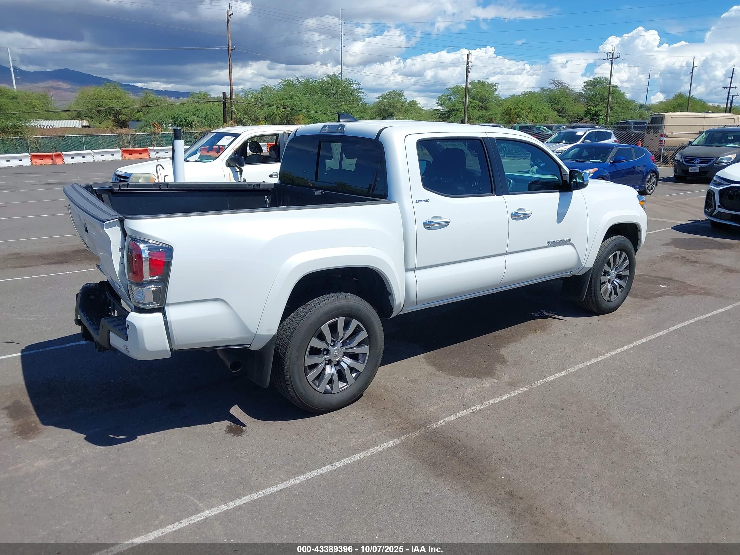 TOYOTA TACOMA image 4