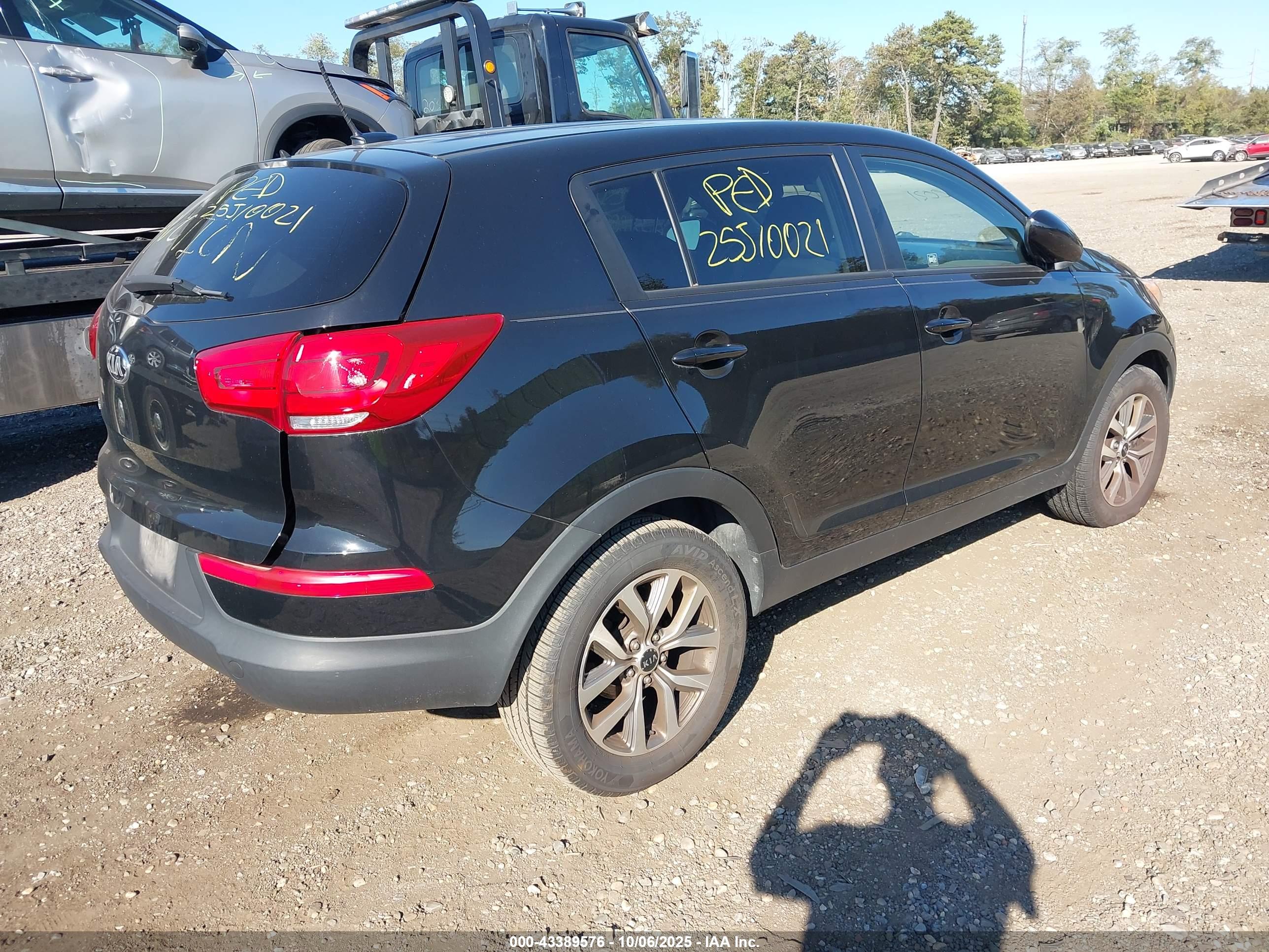 KIA SPORTAGE image 4