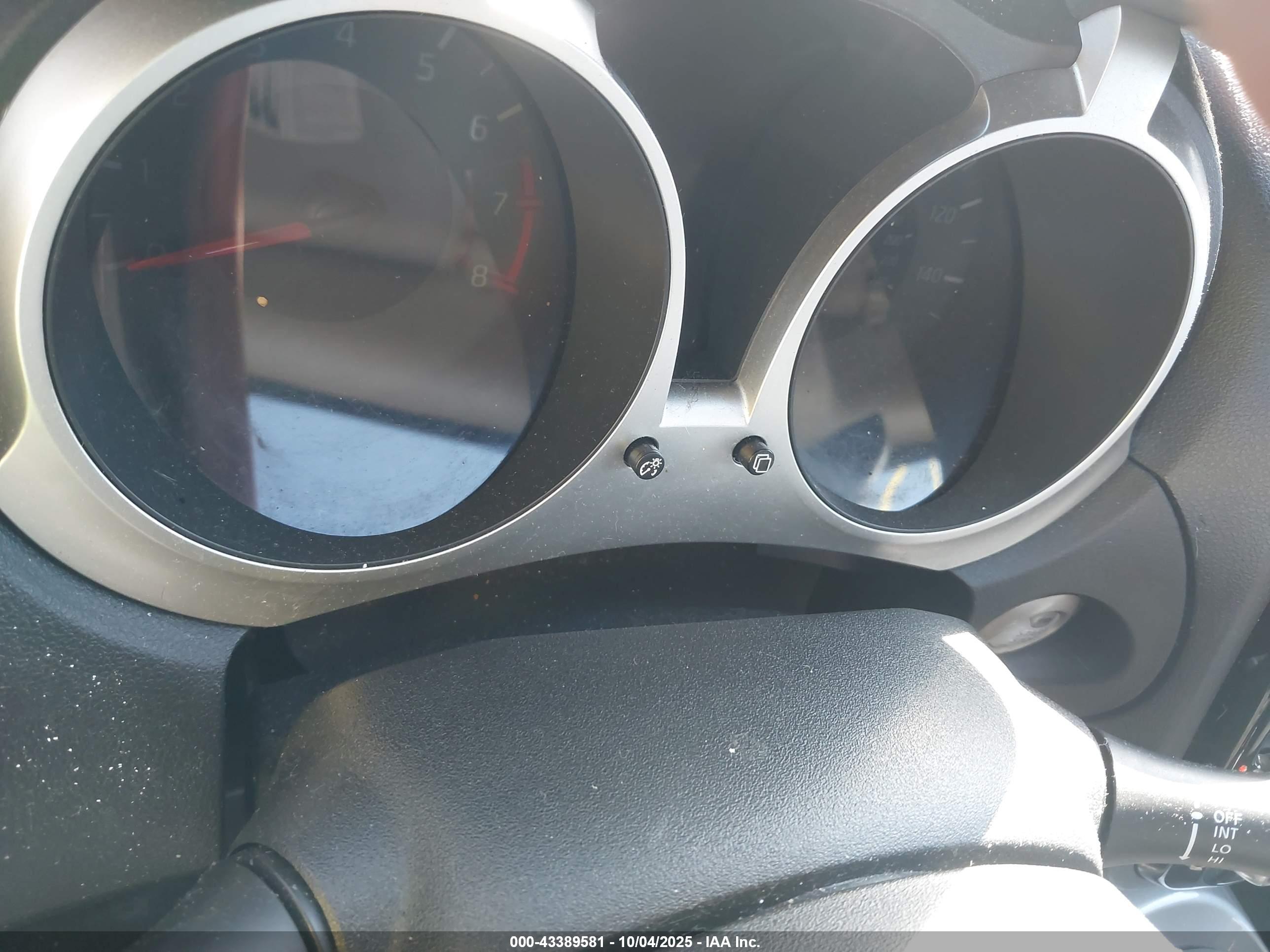 NISSAN JUKE image 7