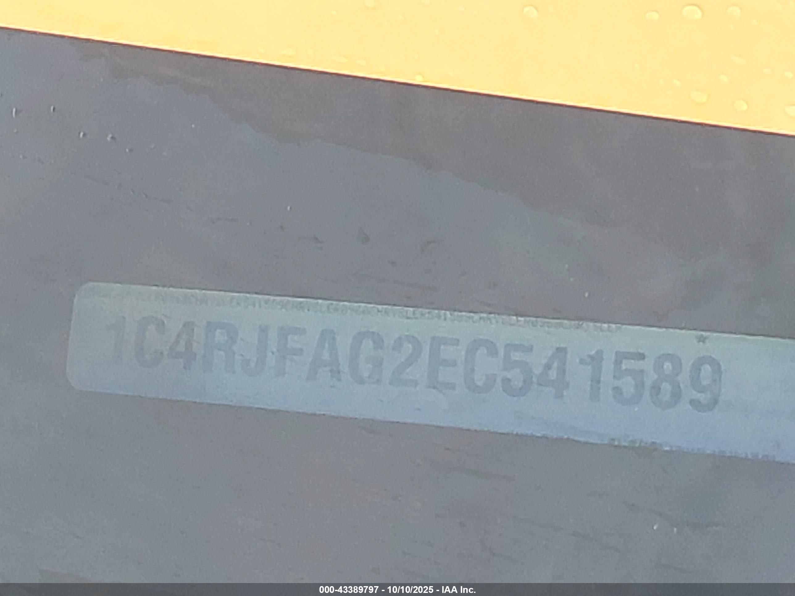 JEEP GRAND image 9