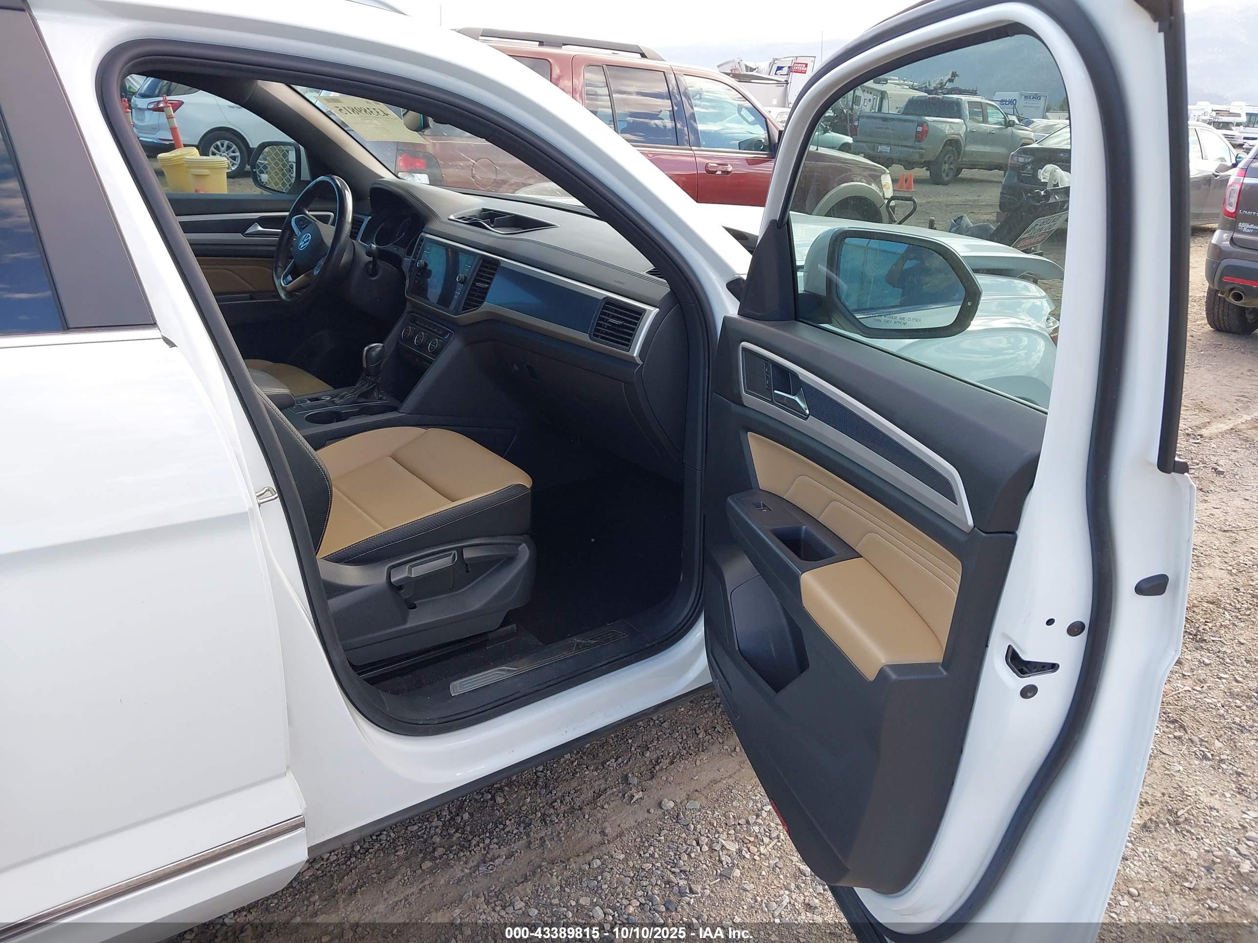 VOLKSWAGEN ATLAS image 5