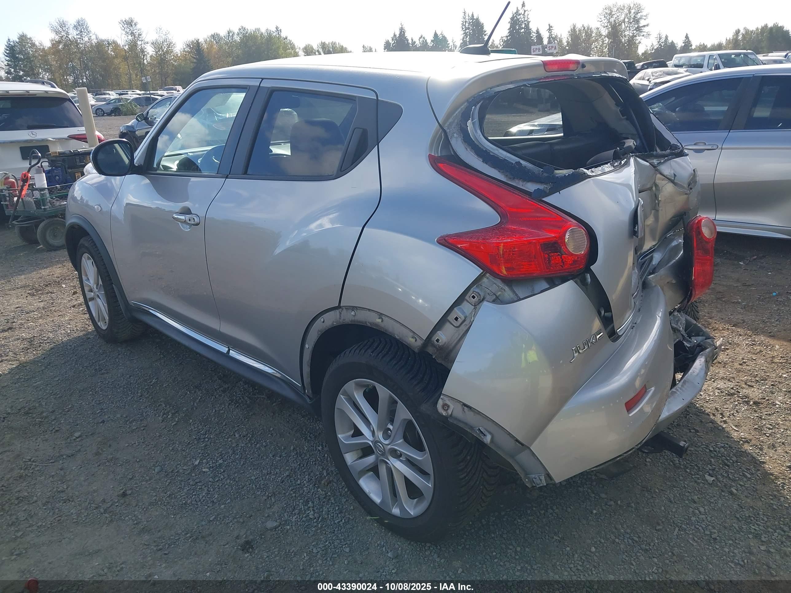 NISSAN JUKE image 3