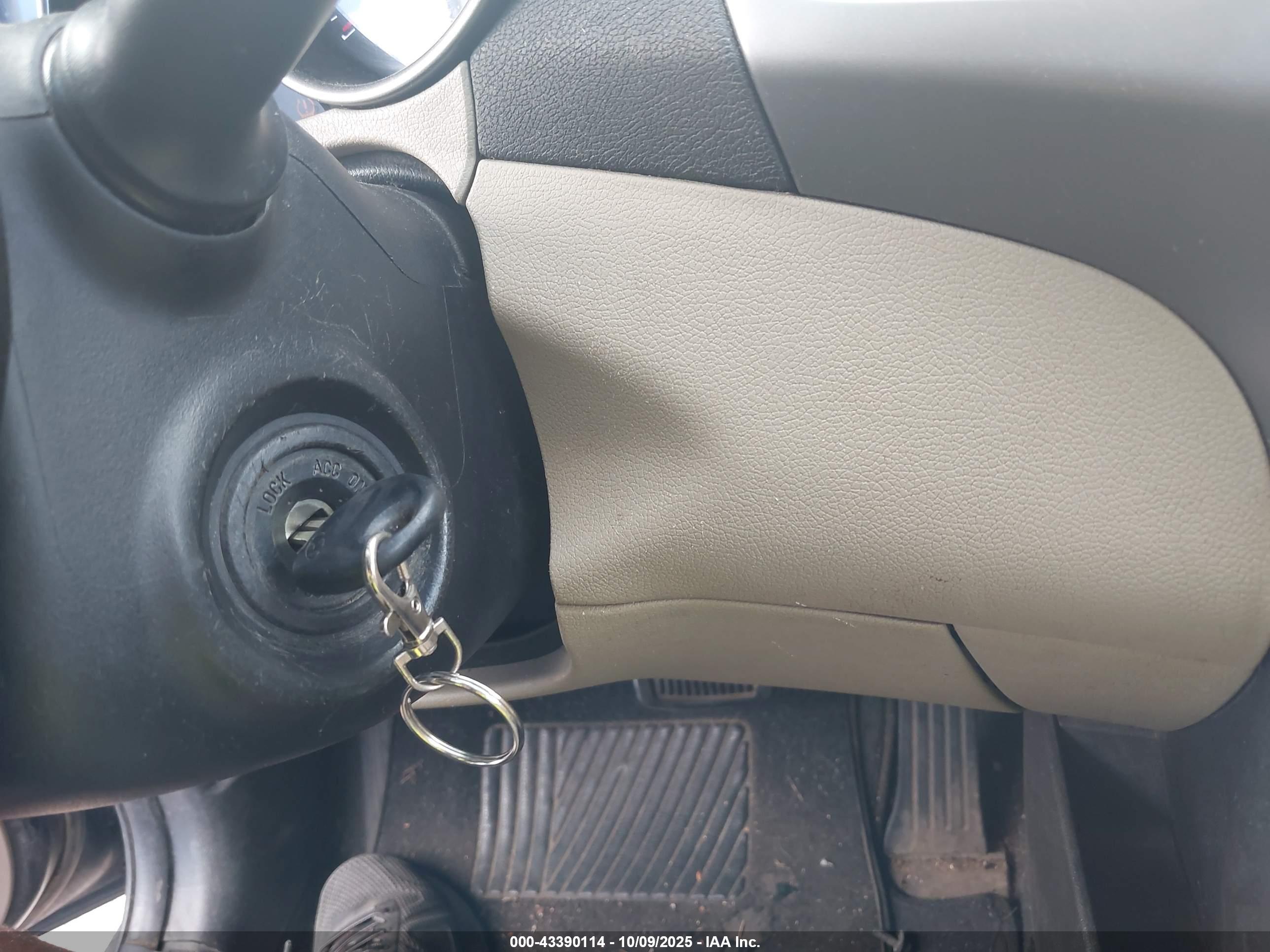 HYUNDAI ELANTRA image 11