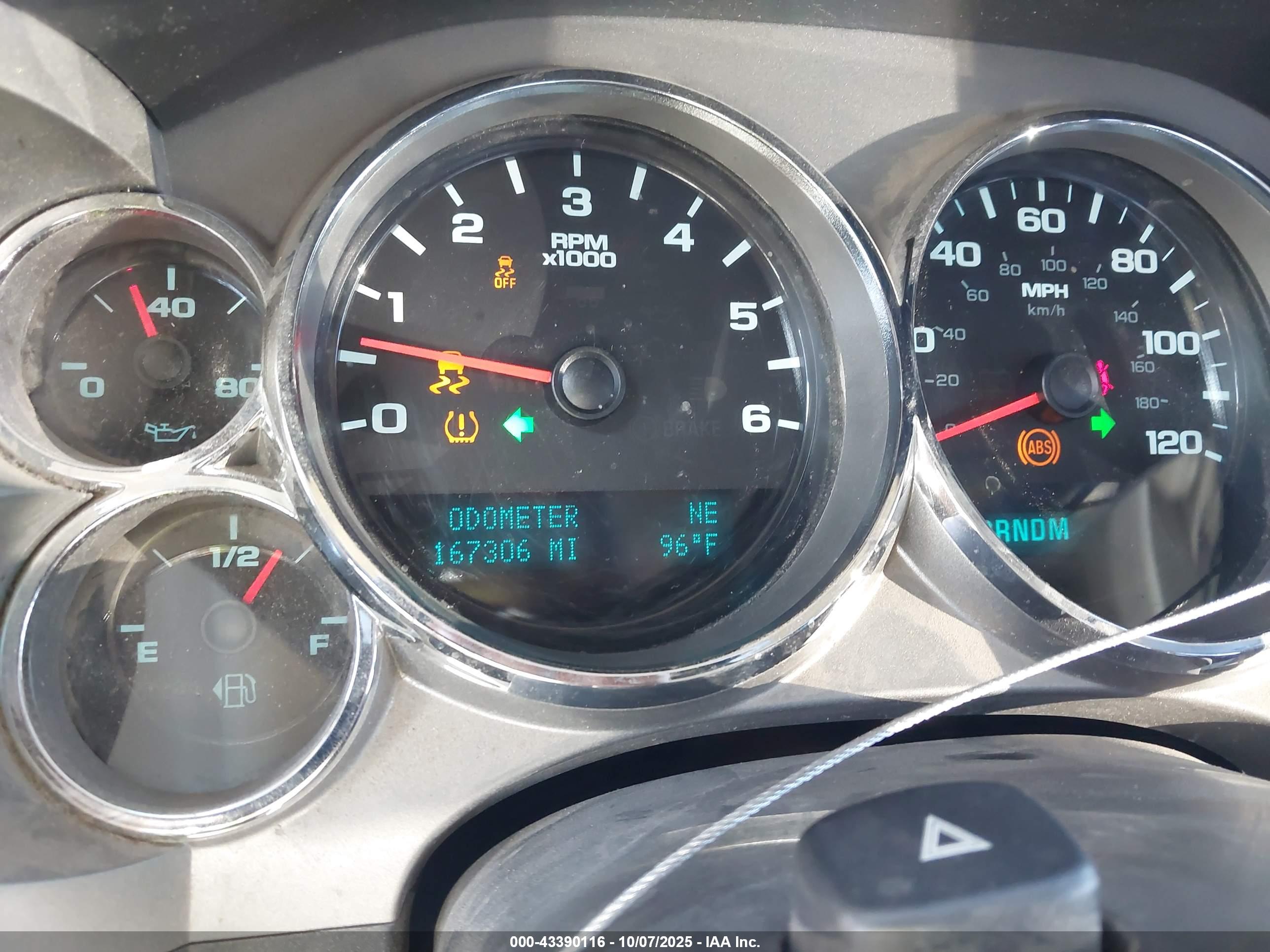 CHEVROLET SILVERADO image 7