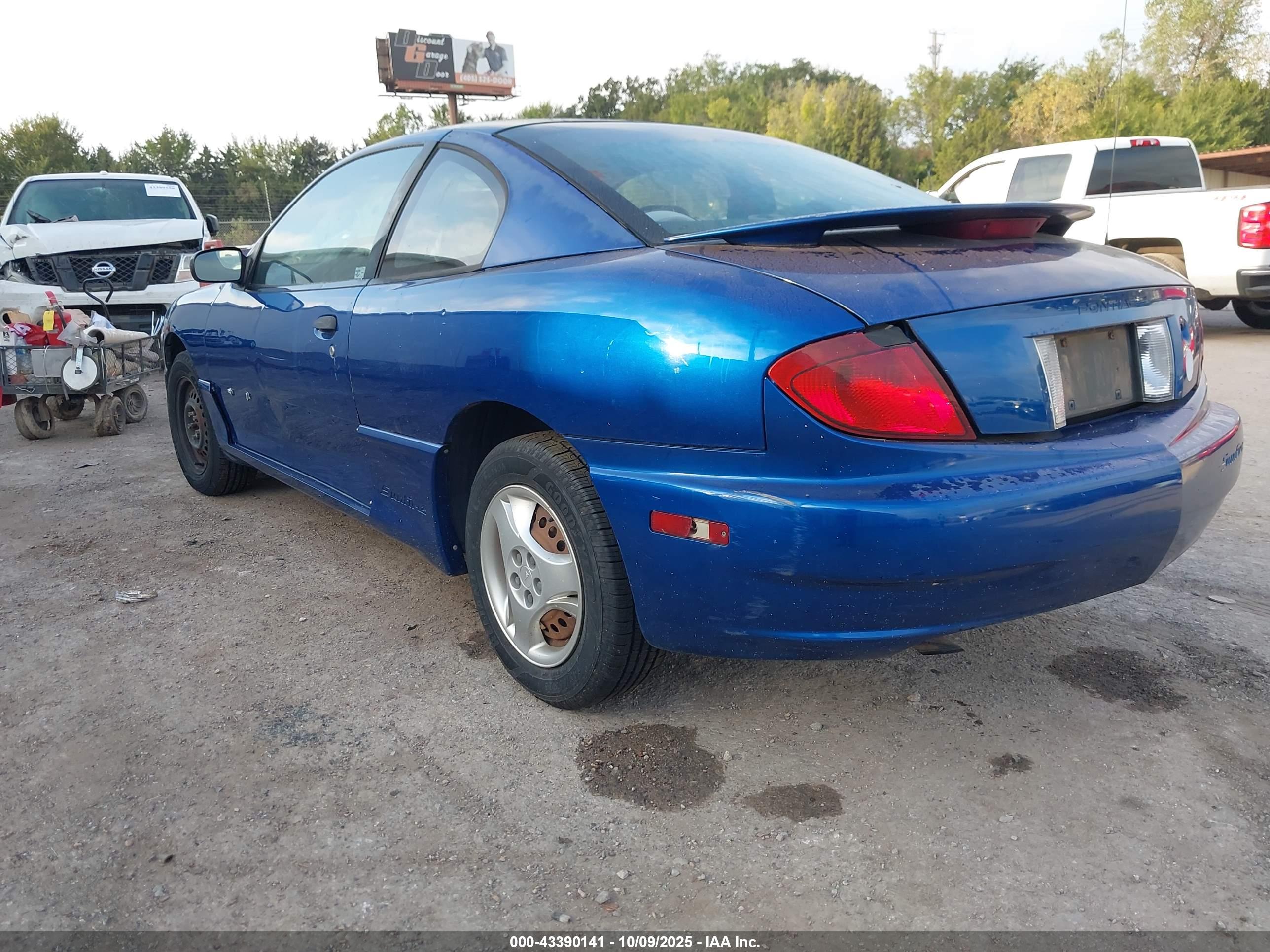 PONTIAC SUNFIRE image 3